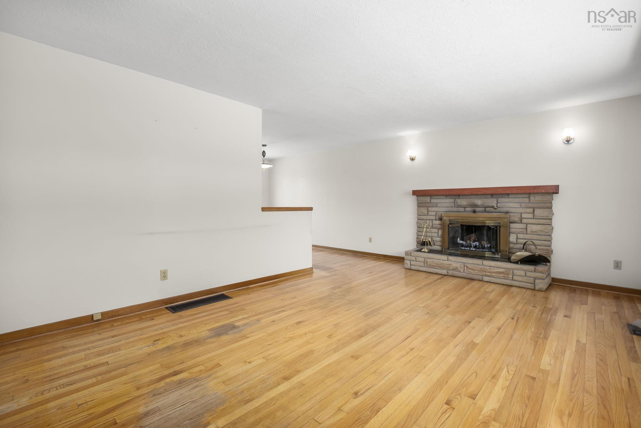 24 Christopher Avenue, Dartmouth, NS (MLS 202603495)