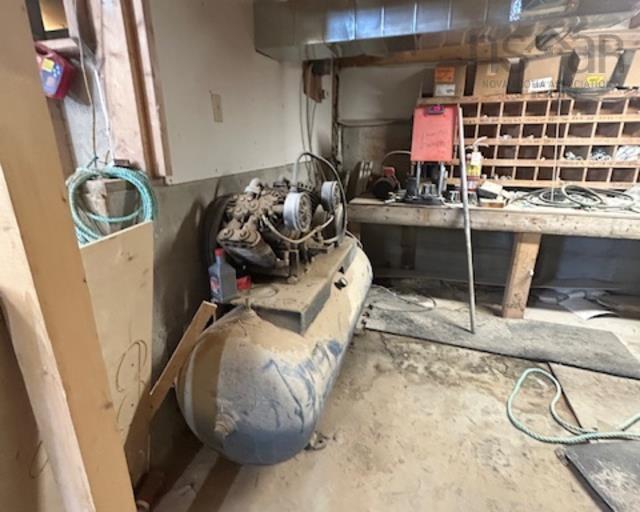 $275,000.00: 2498 Main Street Road, Clark