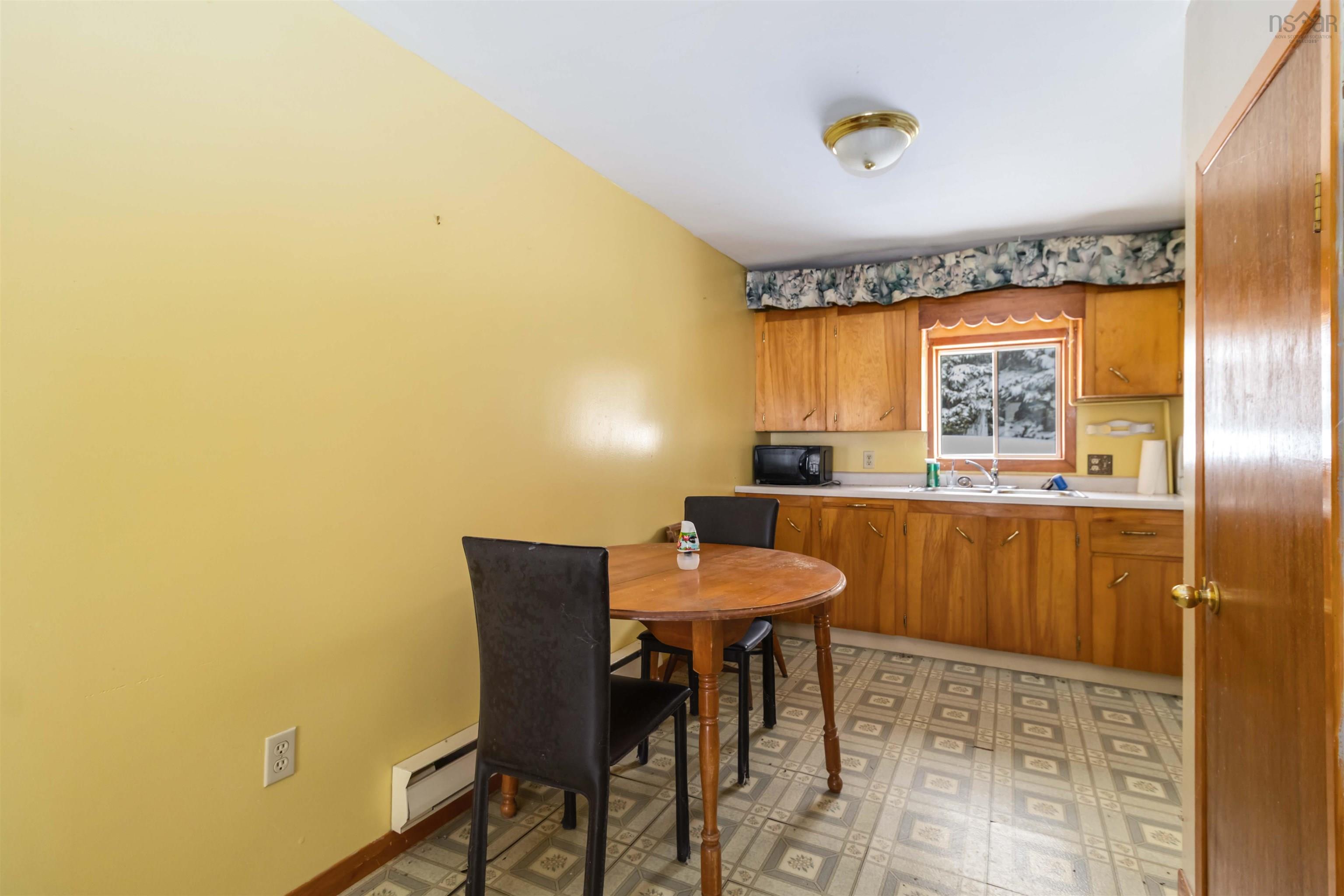 $225,000.00: 68 Croft Avenue, Crescent Beach