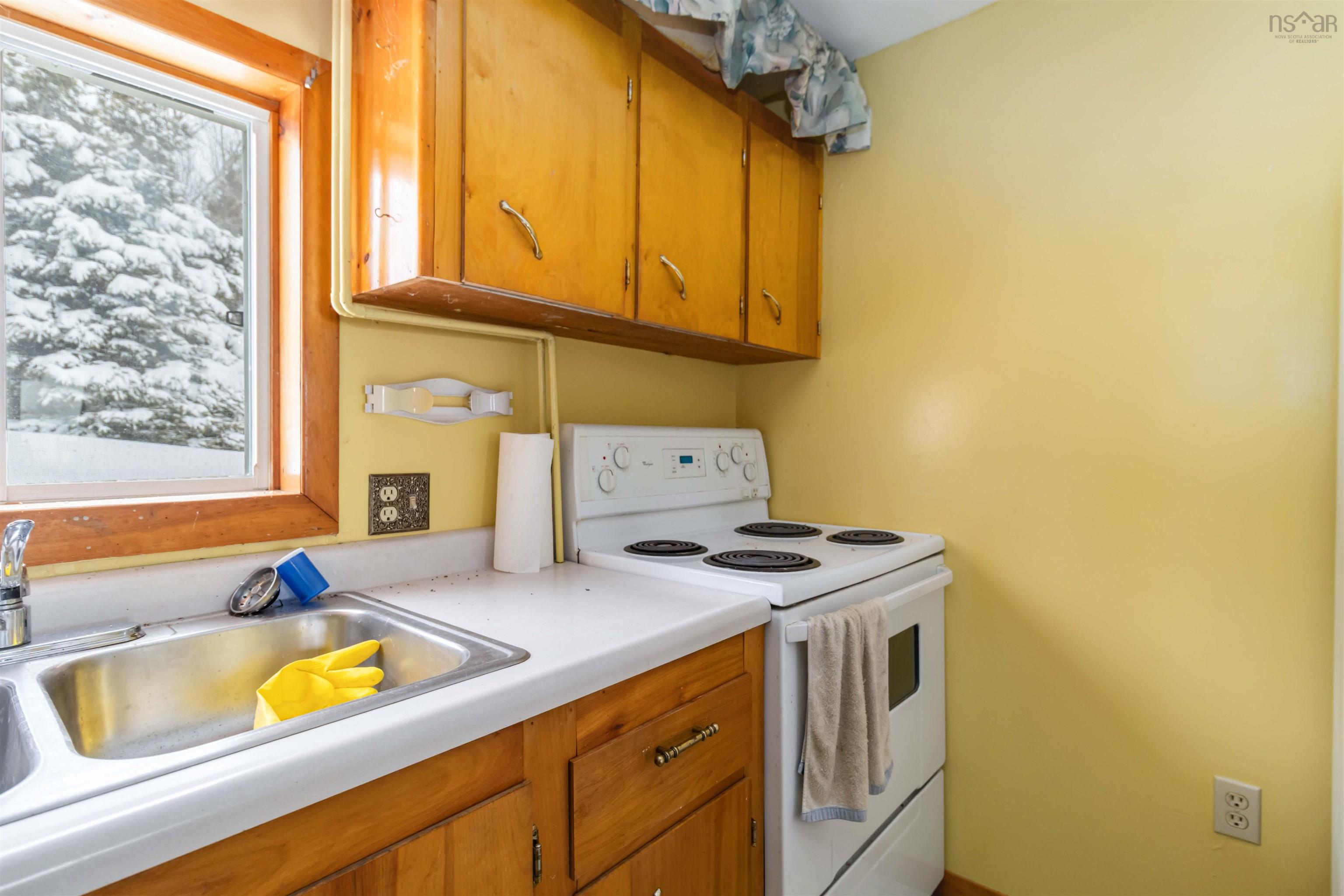 $225,000.00: 68 Croft Avenue, Crescent Beach