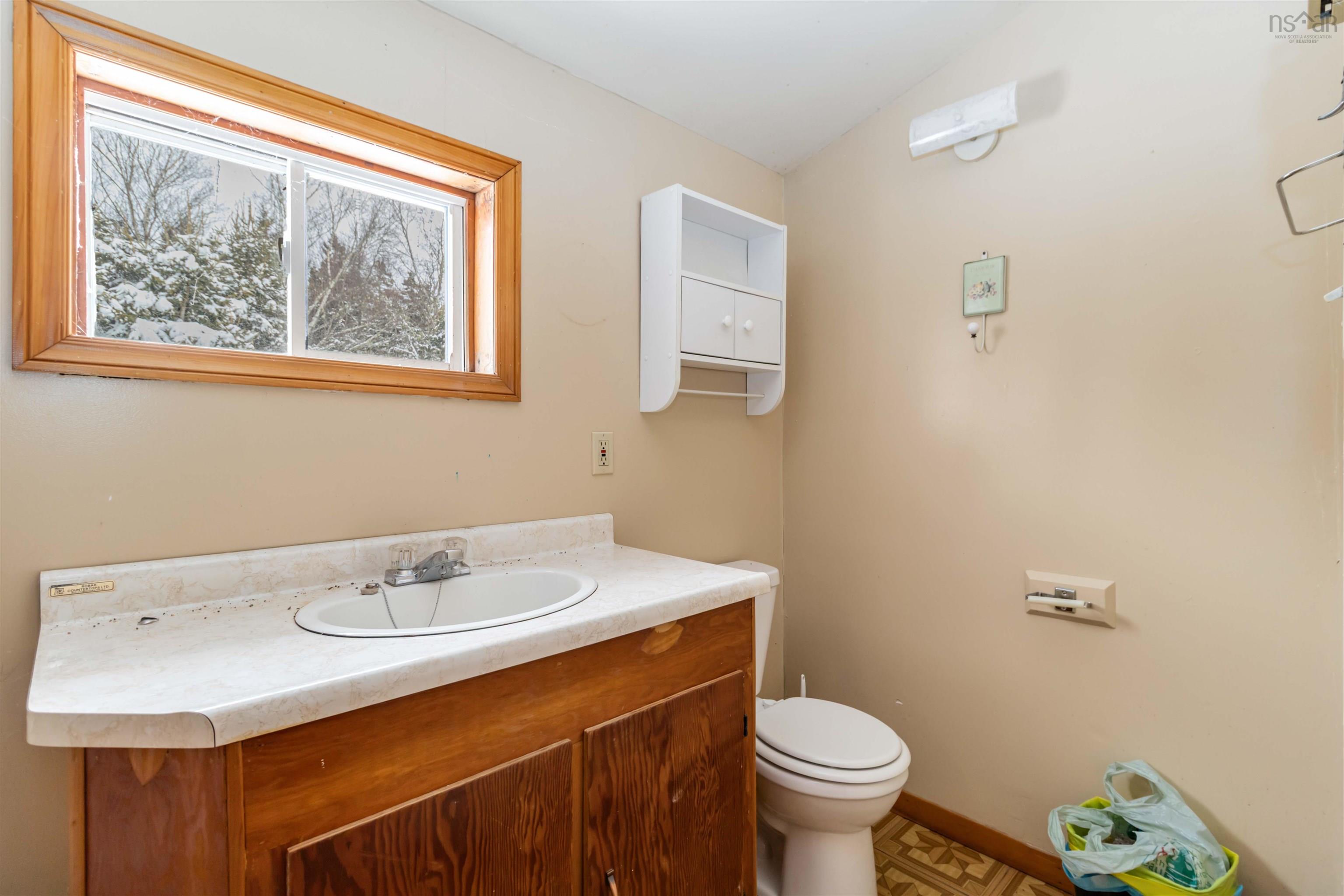 $225,000.00: 68 Croft Avenue, Crescent Beach