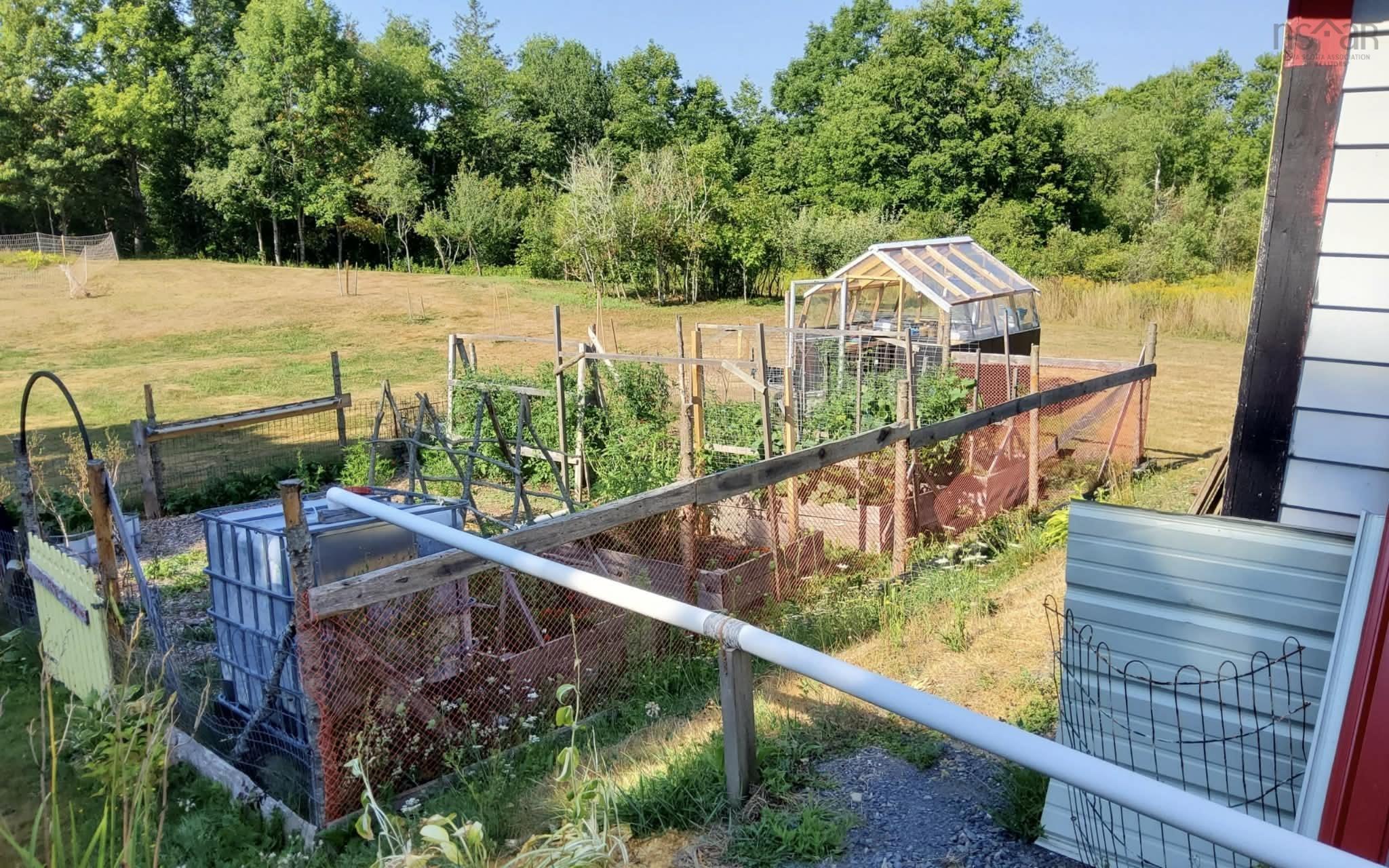 $385,000.00: 997 East River East Side Road, Glencoe