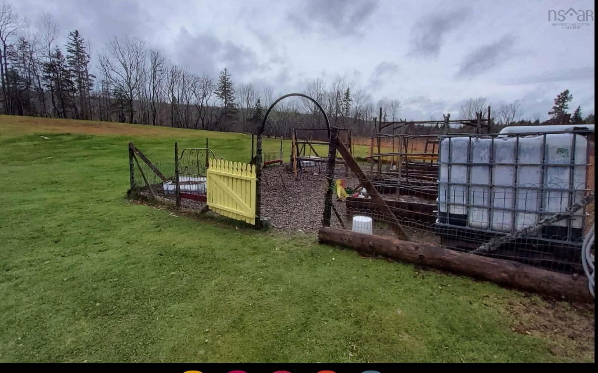 $385,000.00: 997 East River East Side Road, Glencoe