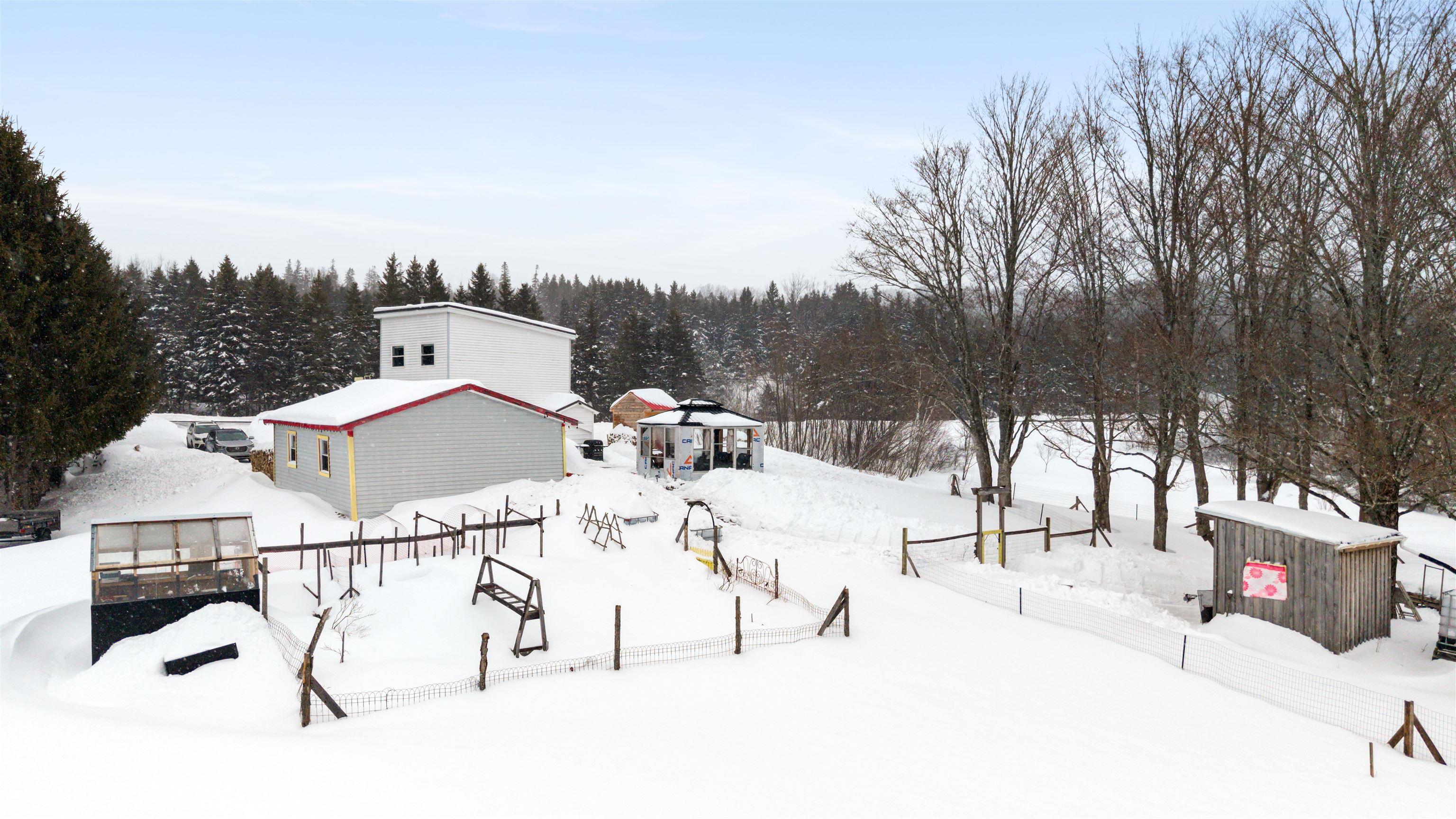 $385,000.00: 997 East River East Side Road, Glencoe