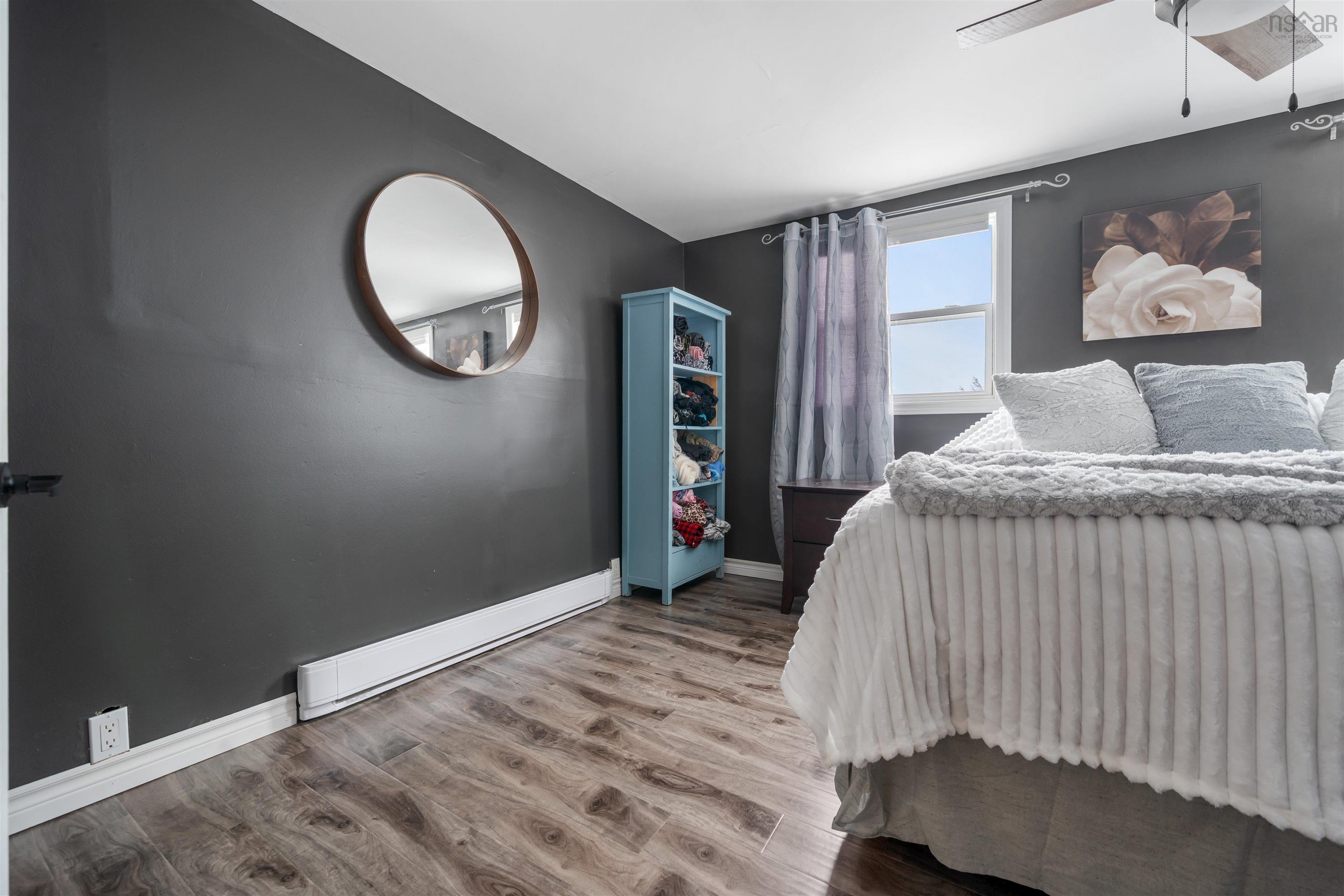 $334,900.00: 997 East River East Side Road, Glencoe