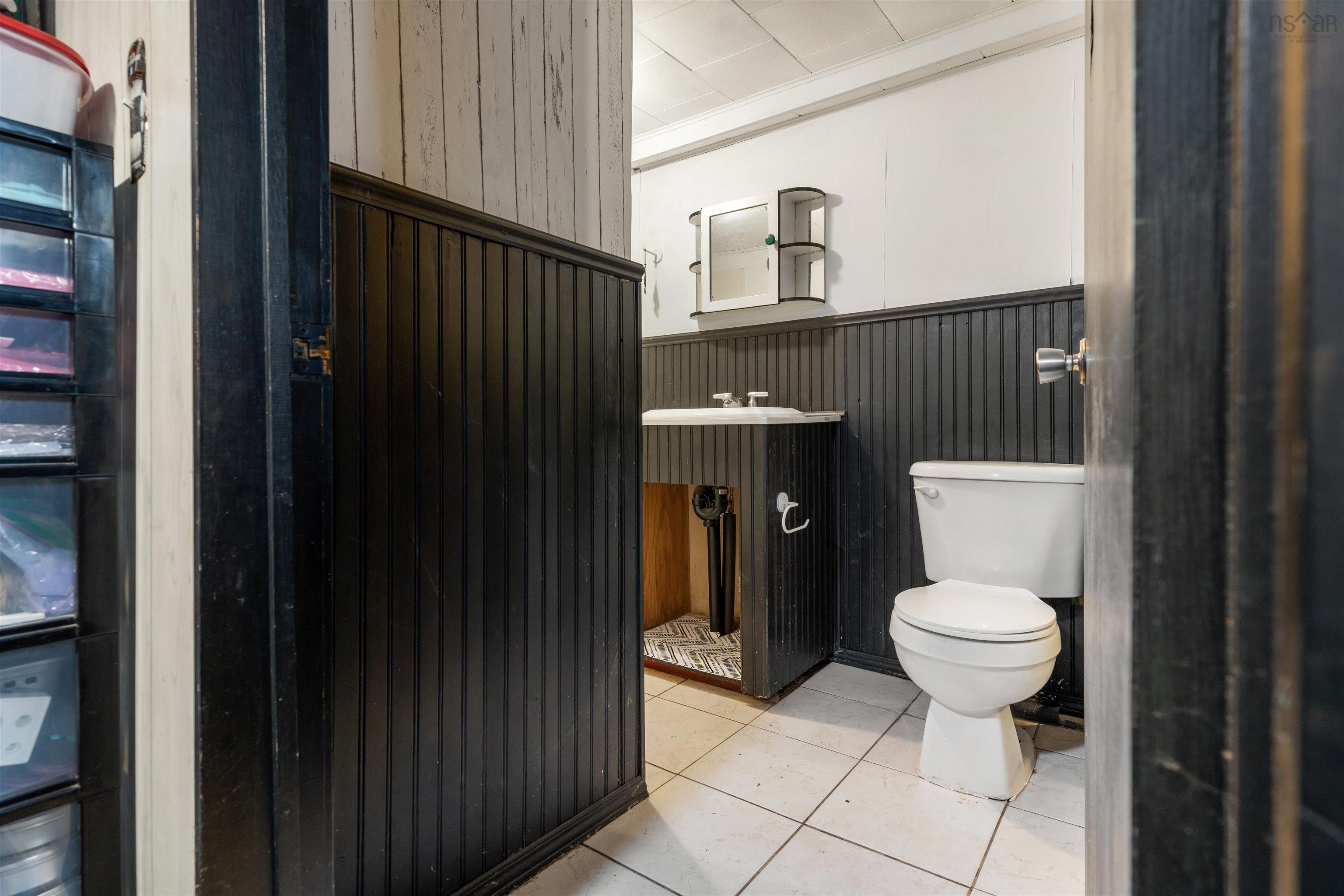 $385,000.00: 997 East River East Side Road, Glencoe