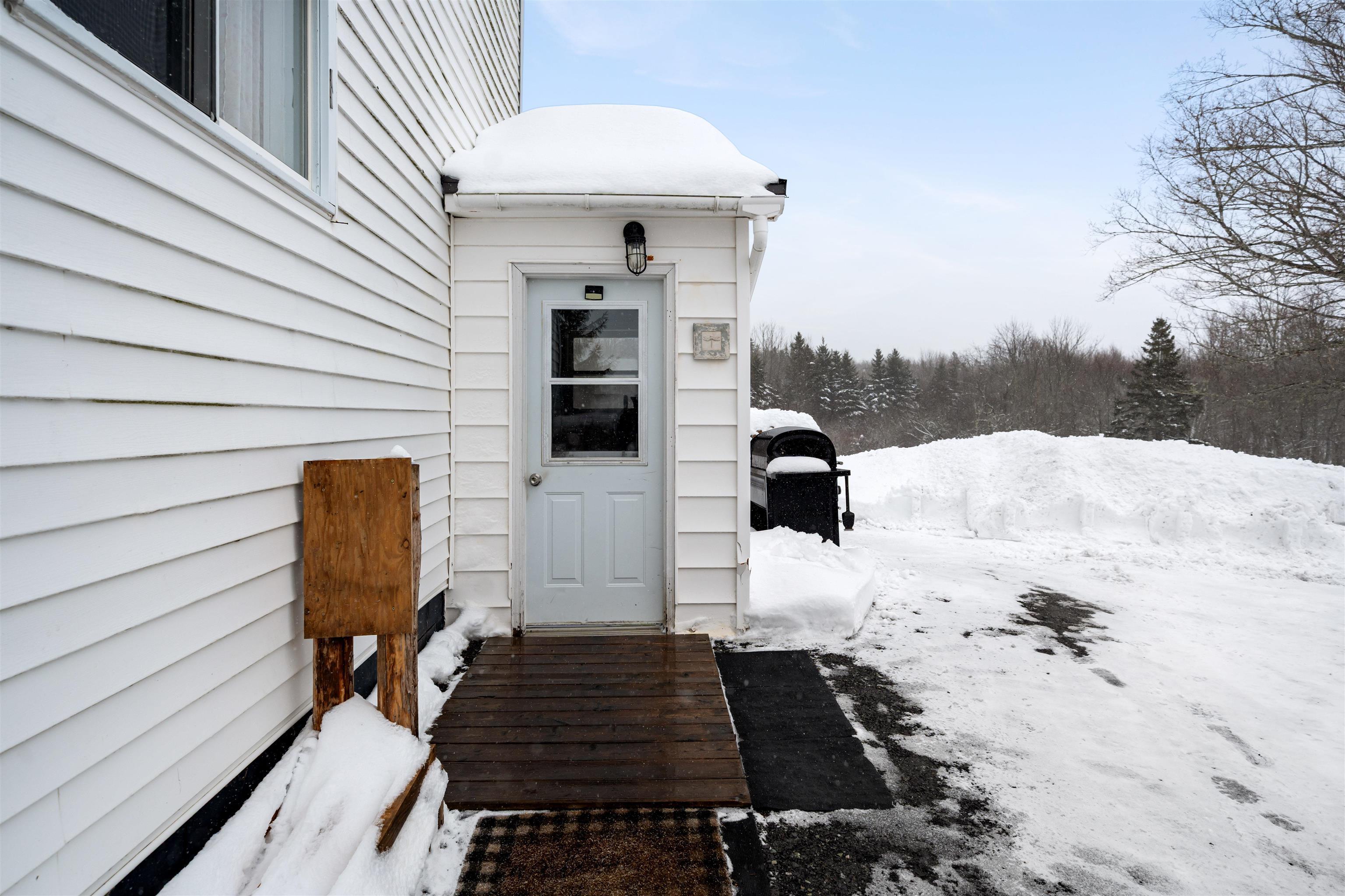 $385,000.00: 997 East River East Side Road, Glencoe