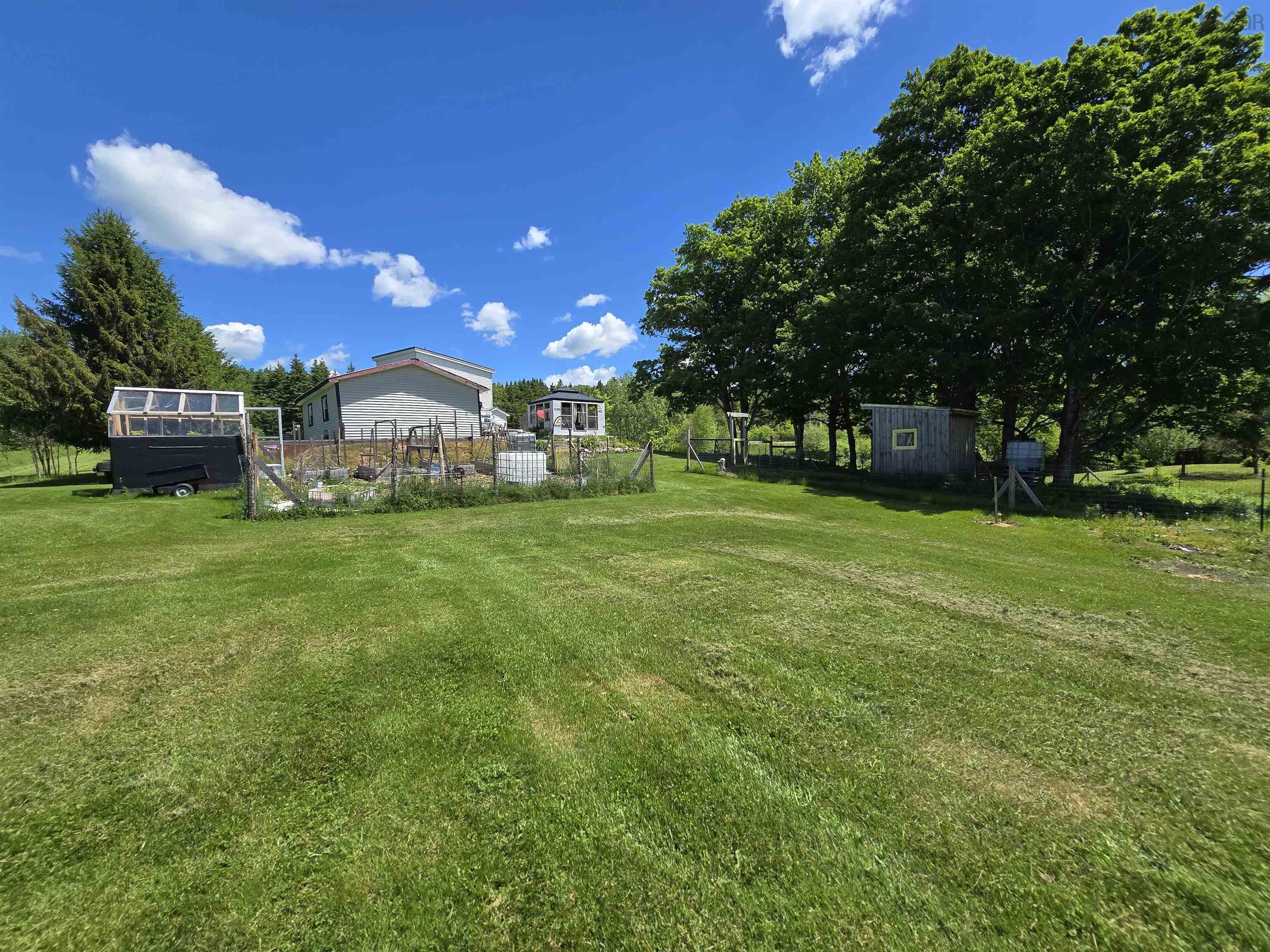 $334,900.00: 997 East River East Side Road, Glencoe