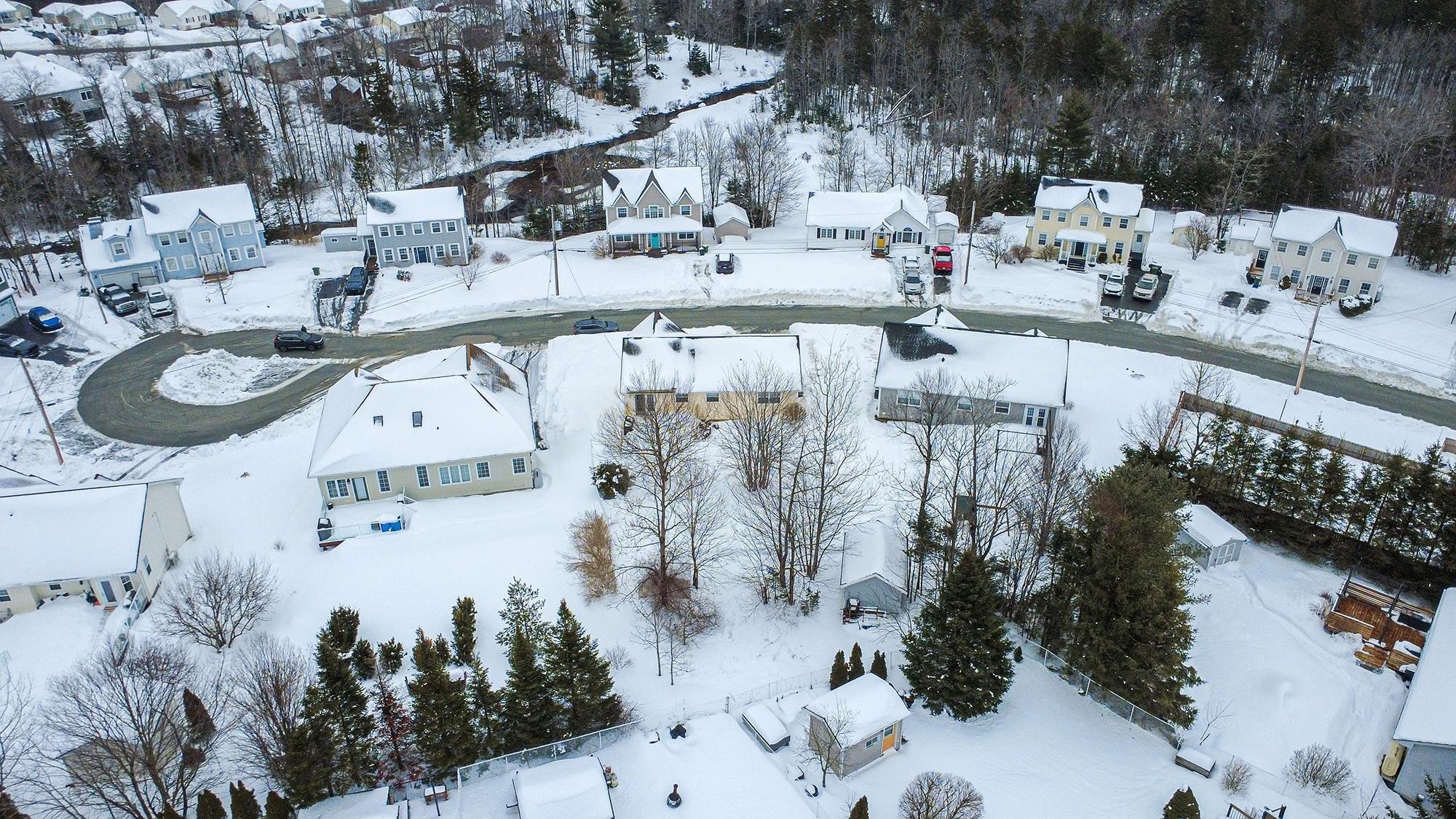 $584,700.00: 32 Falcon Crest Court, Middle Sackville