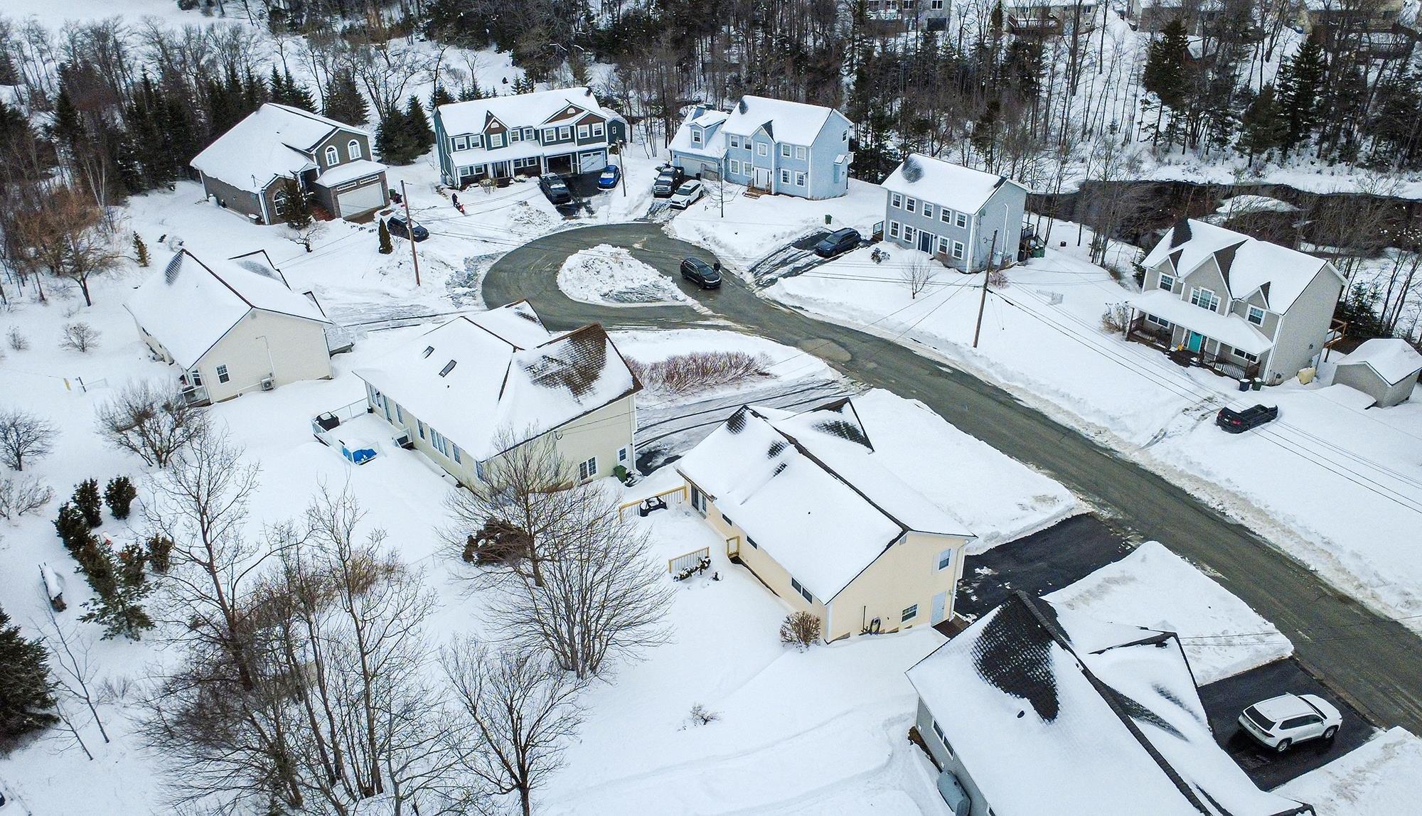 $584,700.00: 32 Falcon Crest Court, Middle Sackville