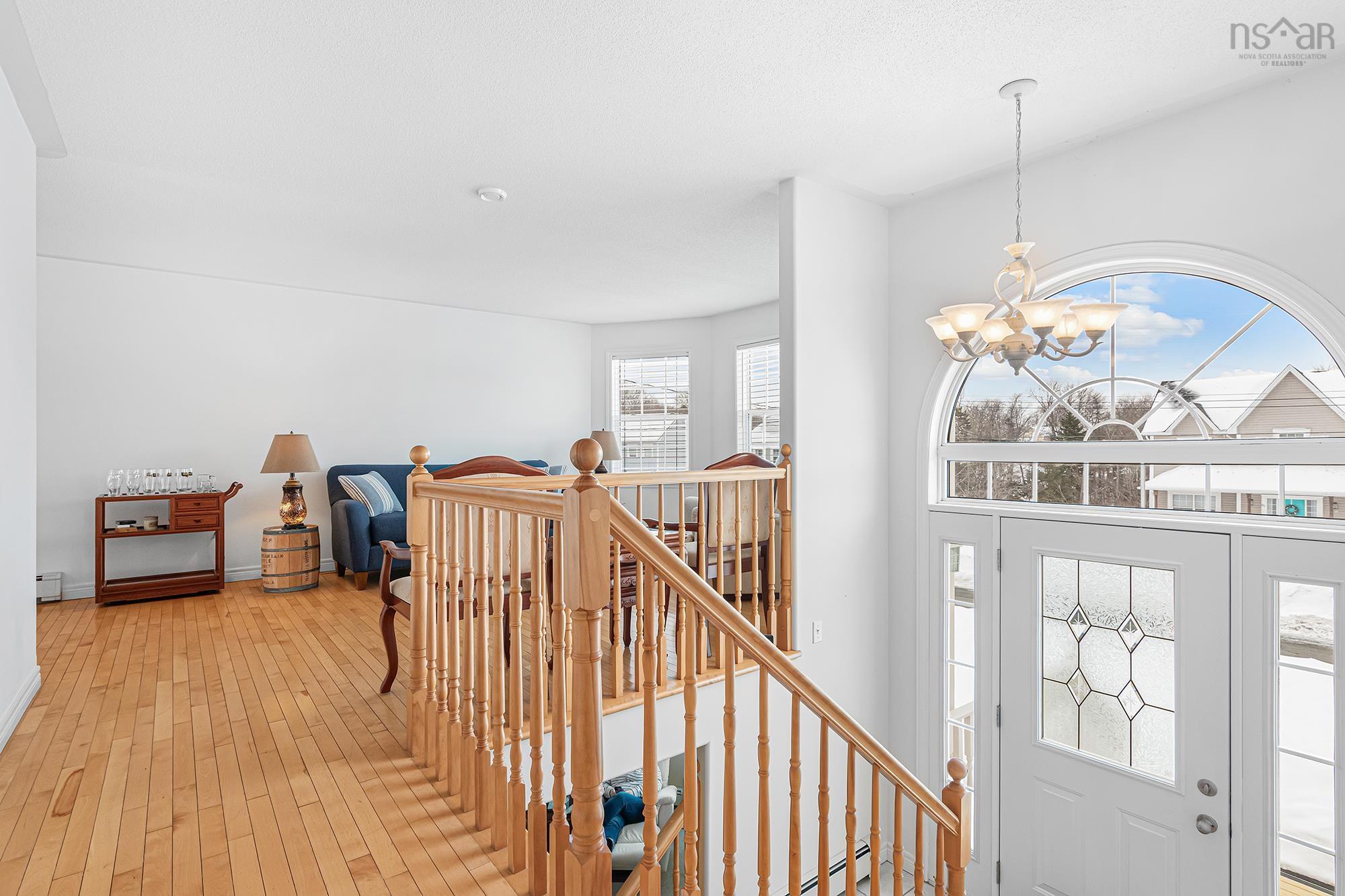 $584,700.00: 32 Falcon Crest Court, Middle Sackville