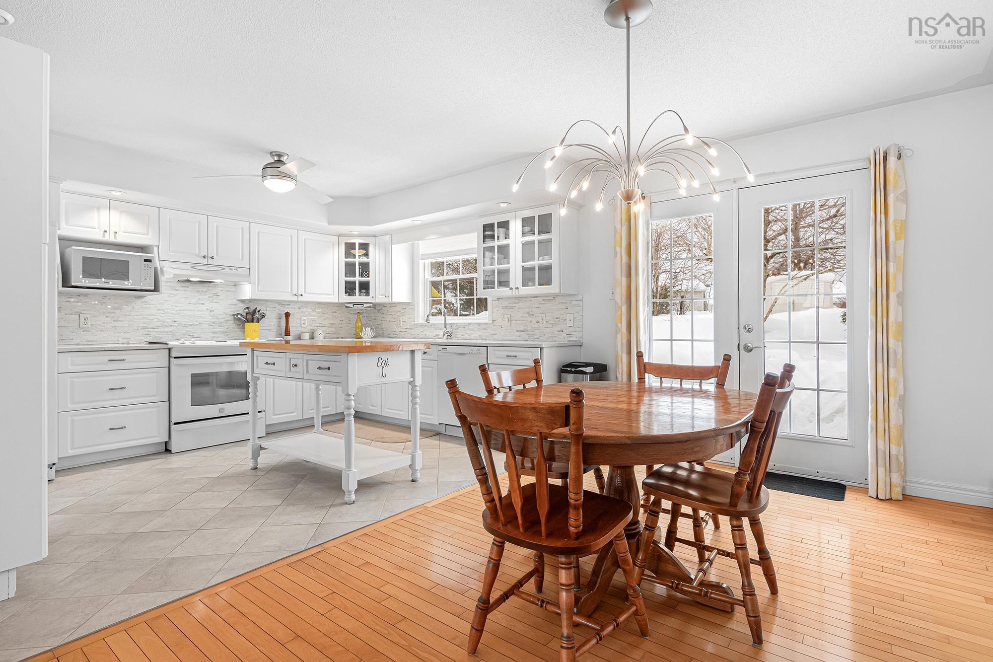 $584,700.00: 32 Falcon Crest Court, Middle Sackville