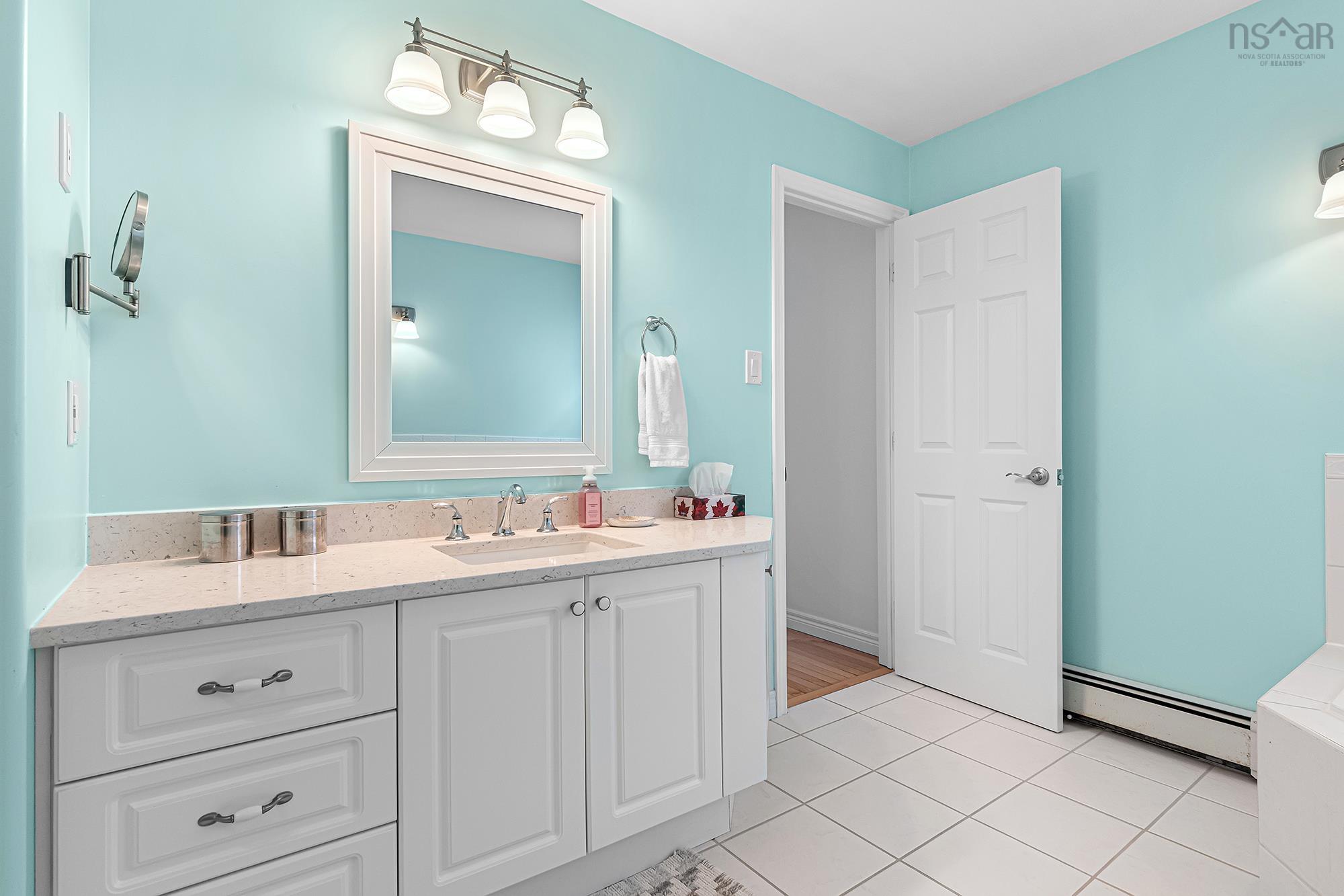 32 Falcon Crest Court, Middle Sackville, NS (MLS 202603516)