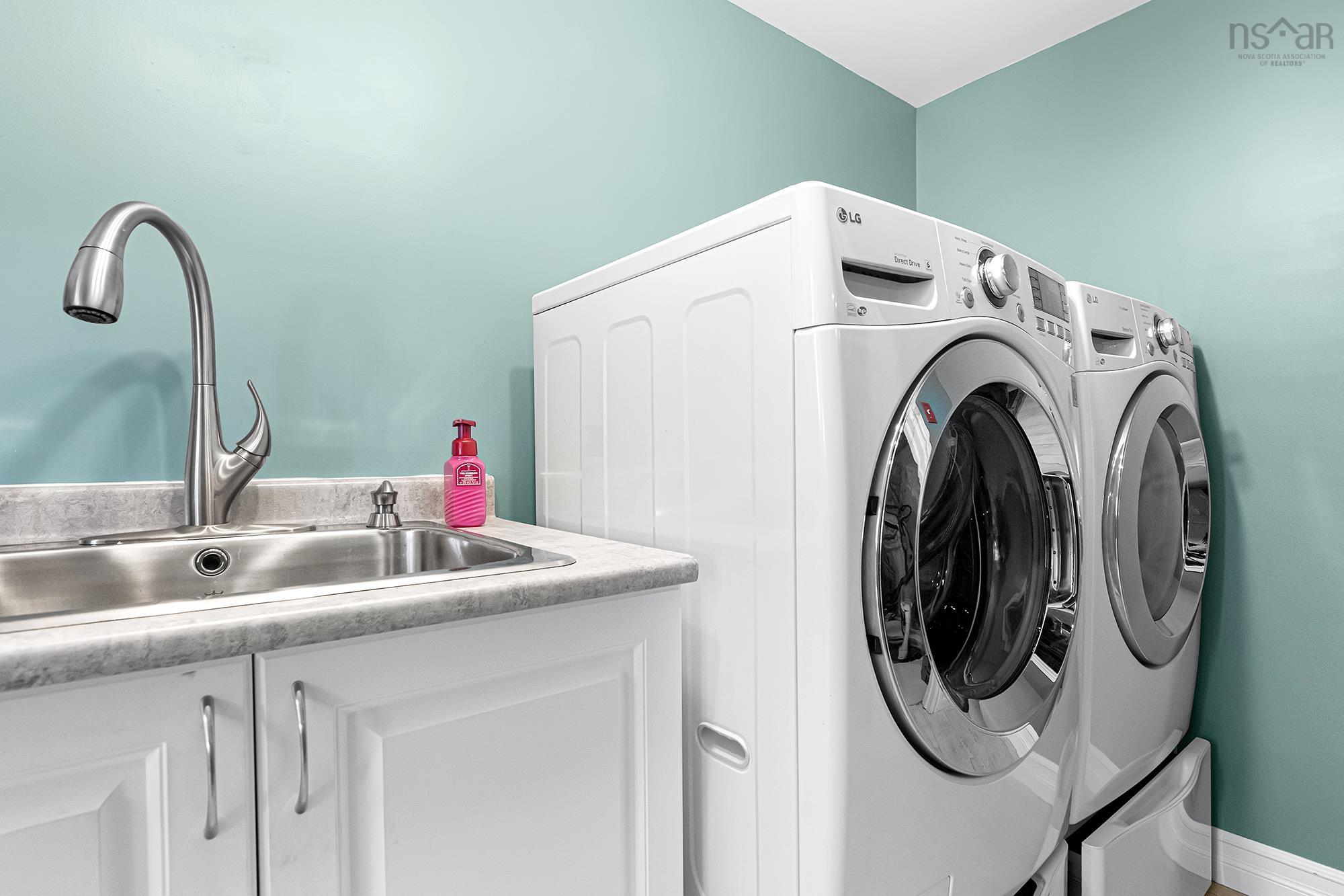 $584,700.00: 32 Falcon Crest Court, Middle Sackville