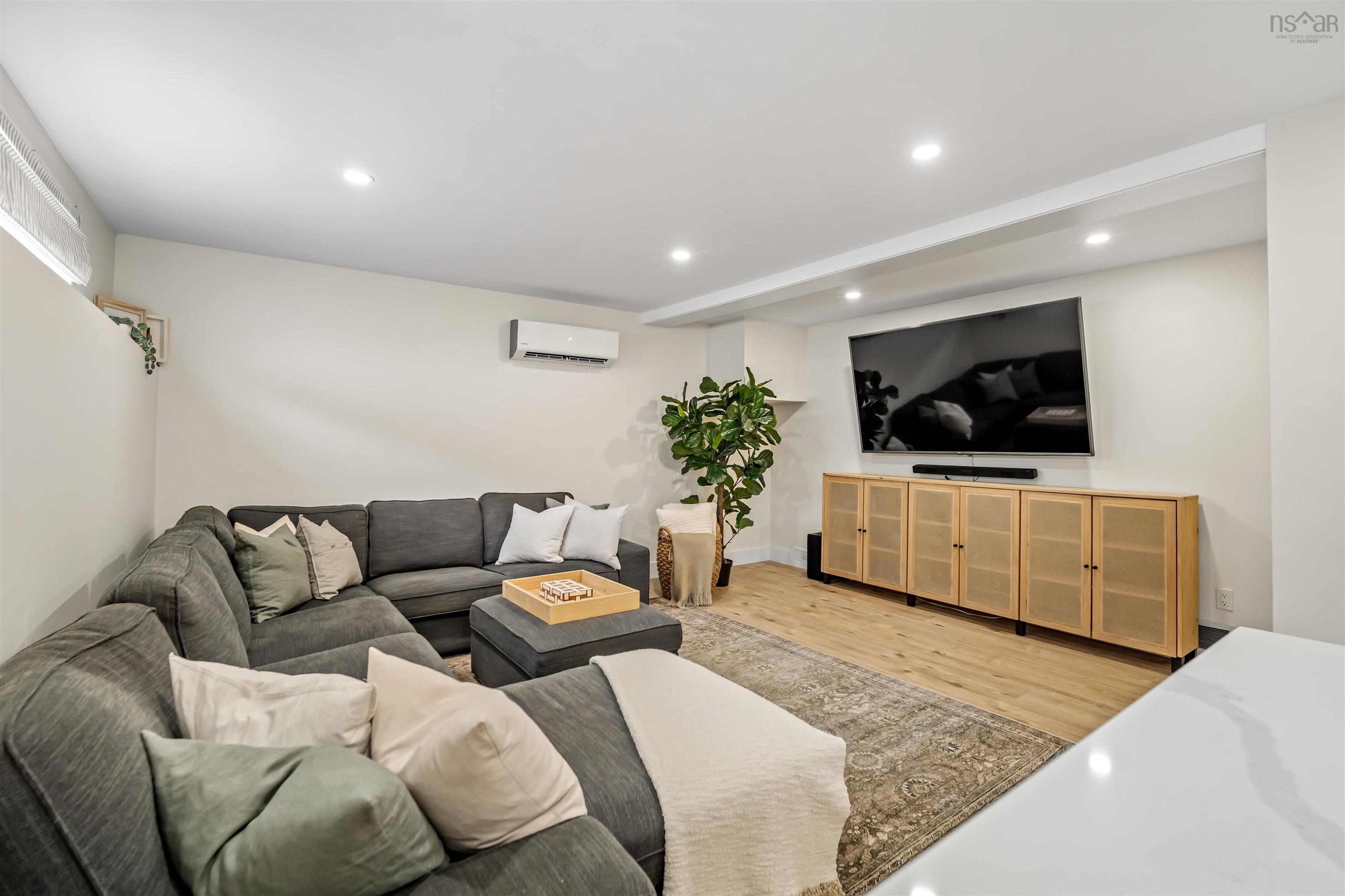 $549,900.00: 187 Rankin Drive, Lower Sackville