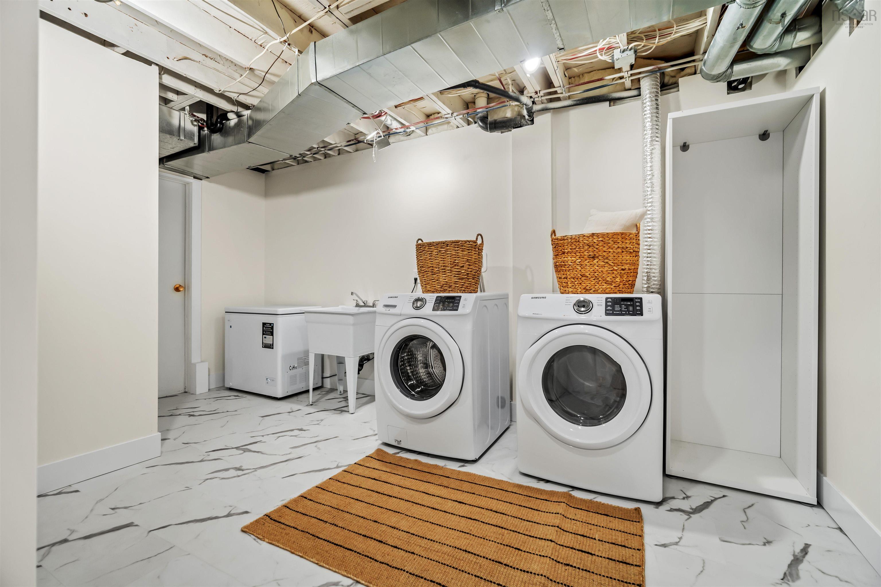 $549,900.00: 187 Rankin Drive, Lower Sackville