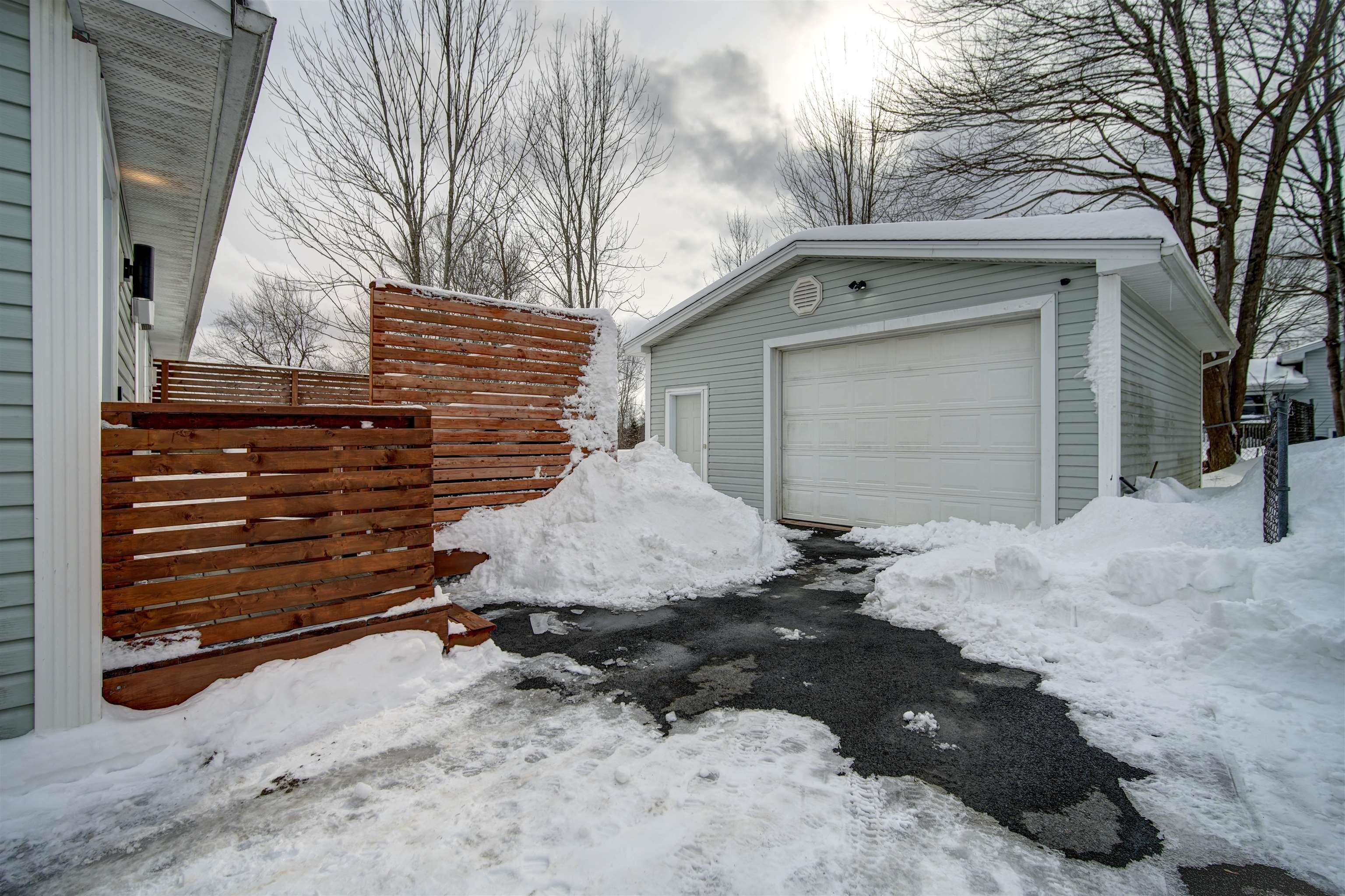 $549,900.00: 187 Rankin Drive, Lower Sackville