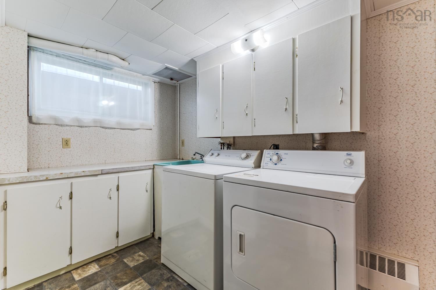 $395,000.00: 7 FAIRVIEW Drive, Truro