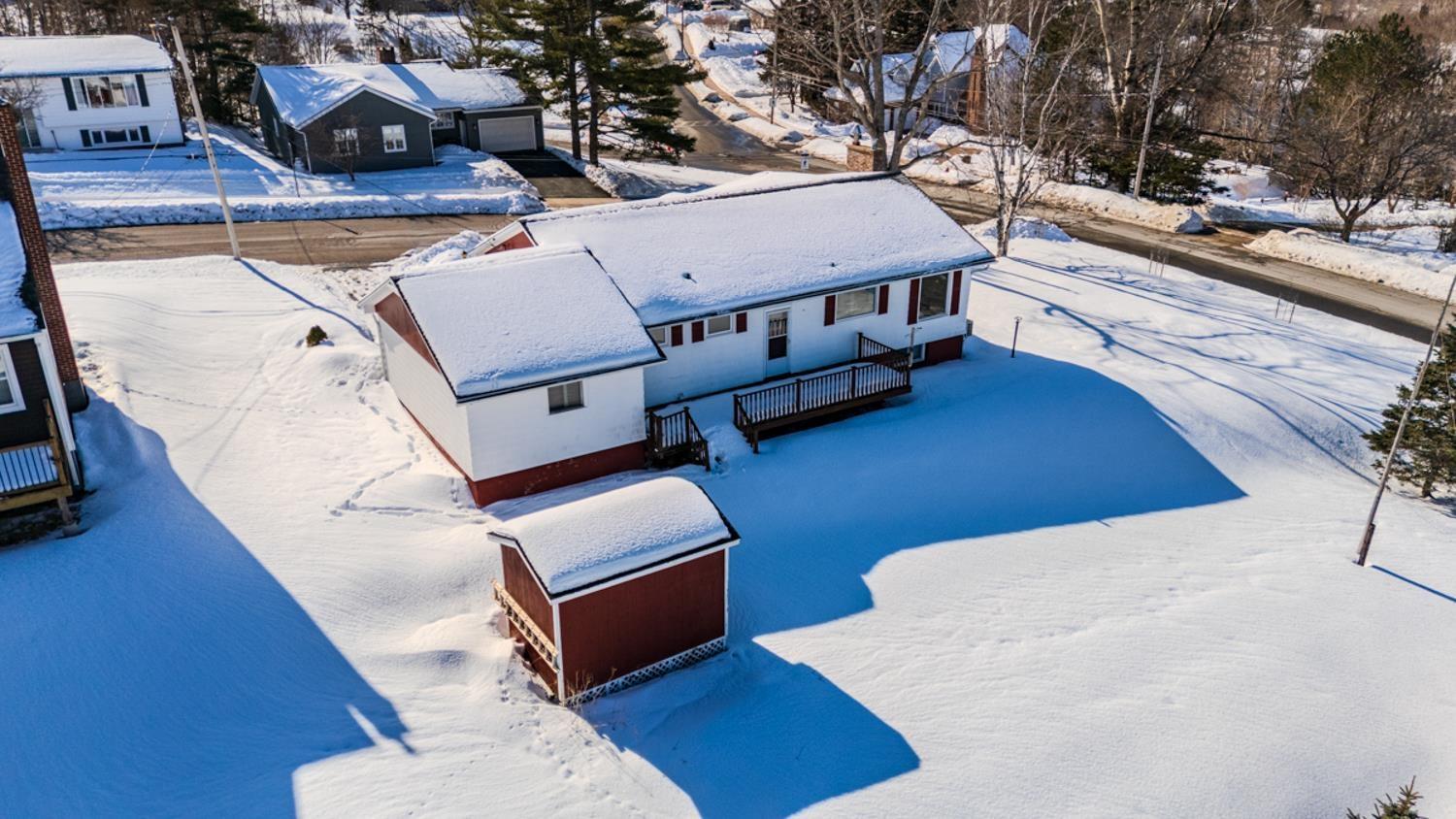 $395,000.00: 7 FAIRVIEW Drive, Truro