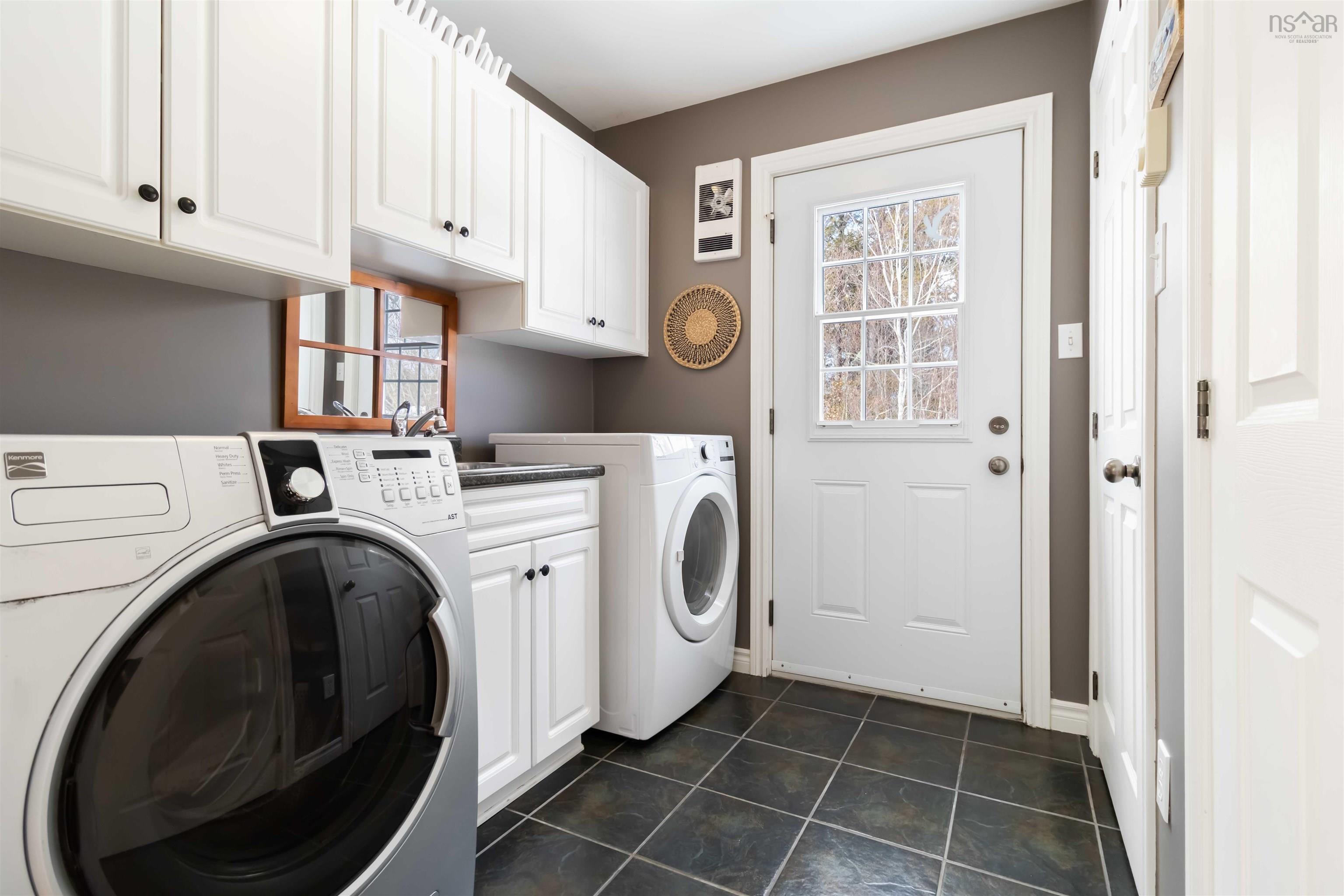 $749,900.00: 205 Homestead Estate Drive, Italy Cross