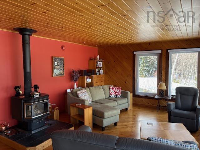 $625,000.00: 692 Portage Road, Wilburn