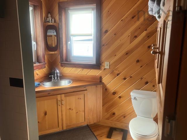 $625,000.00: 692 Portage Road, Wilburn