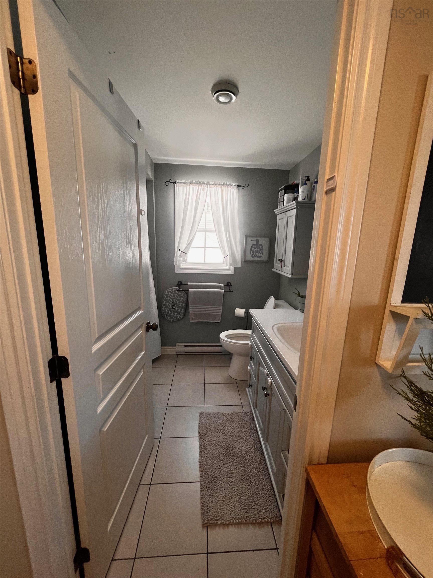 $214,900.00: 10 South Hill Drive, Antigonish