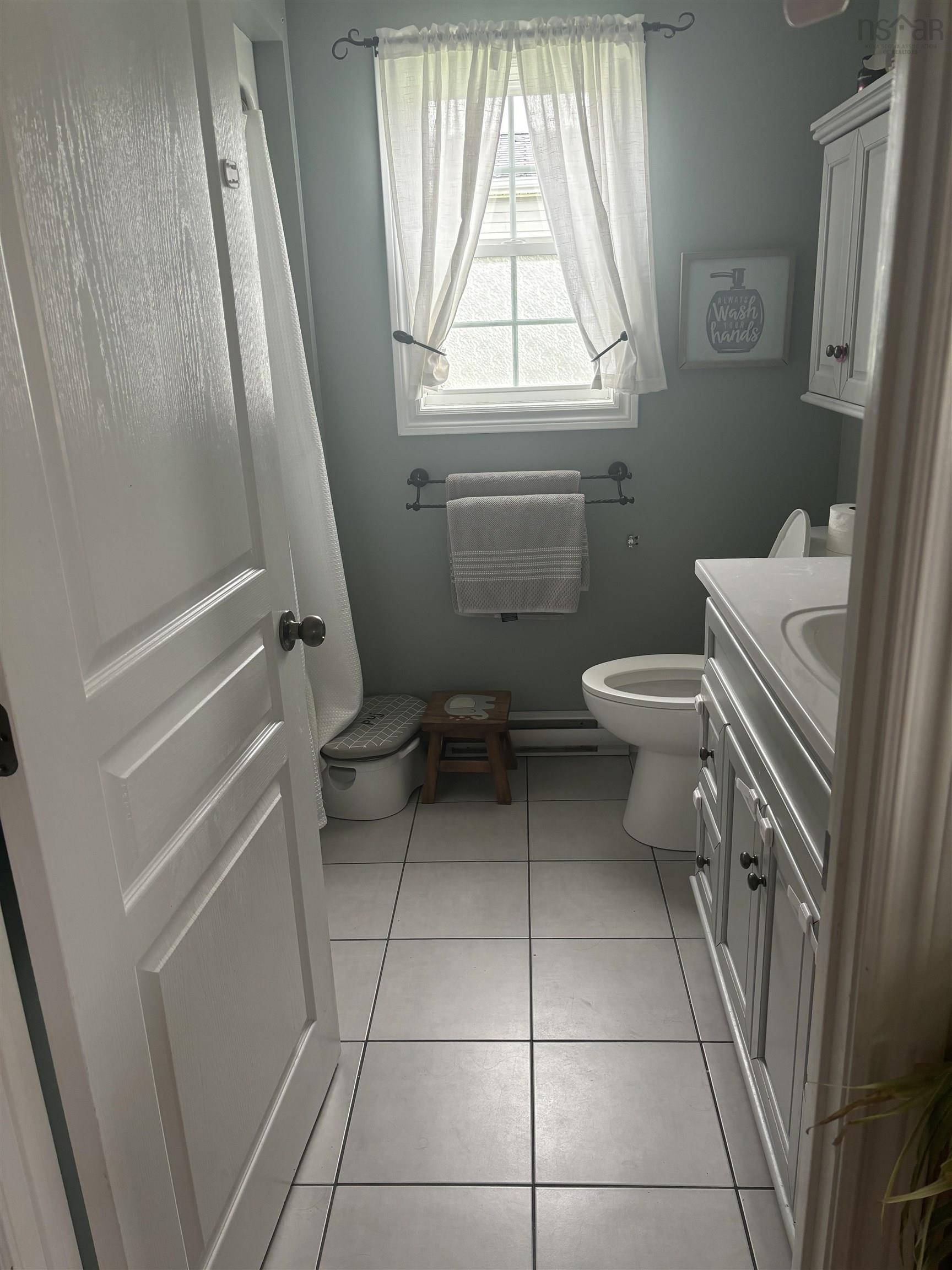 $214,900.00: 10 South Hill Drive, Antigonish