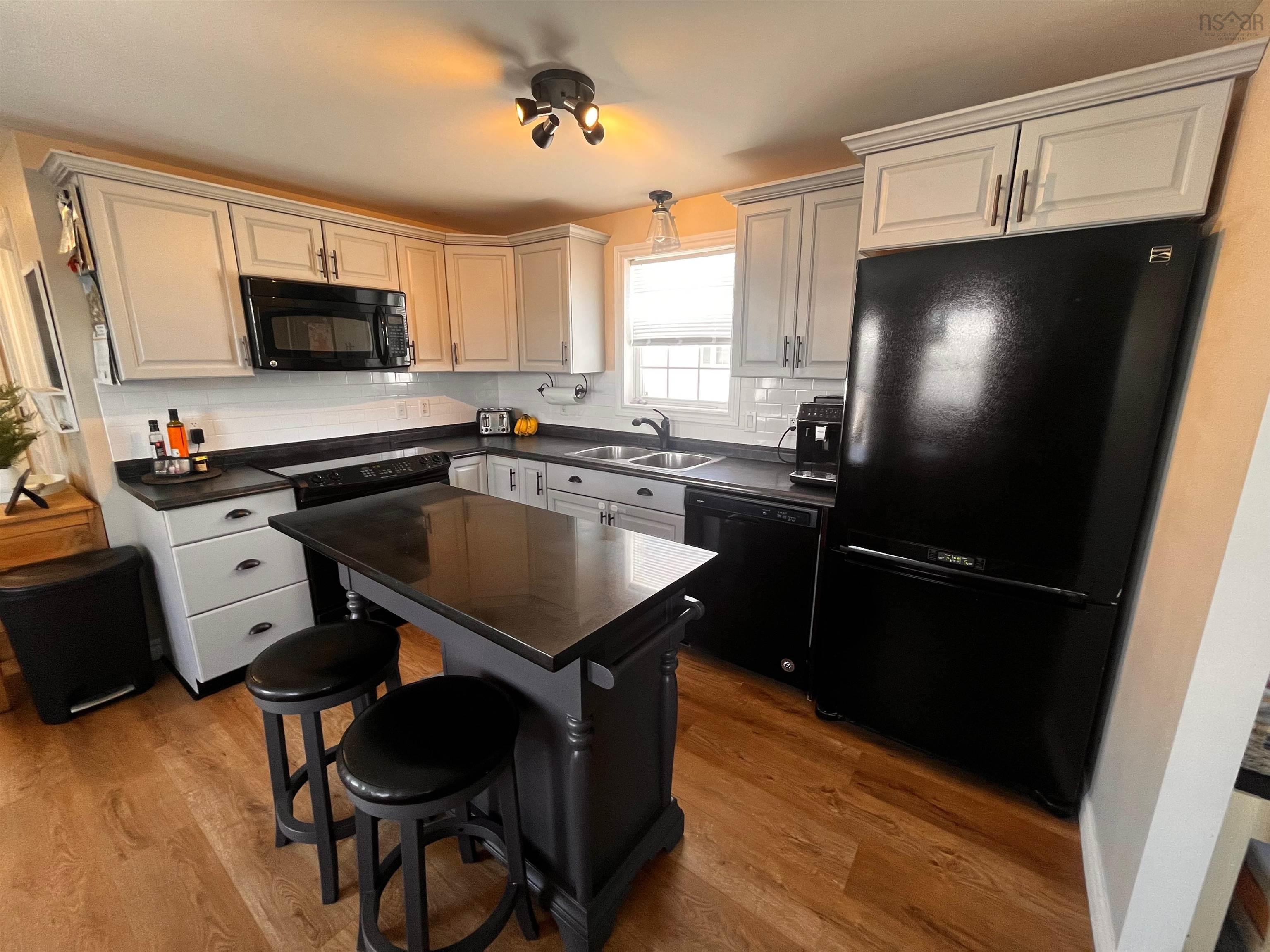 $214,900.00: 10 South Hill Drive, Antigonish