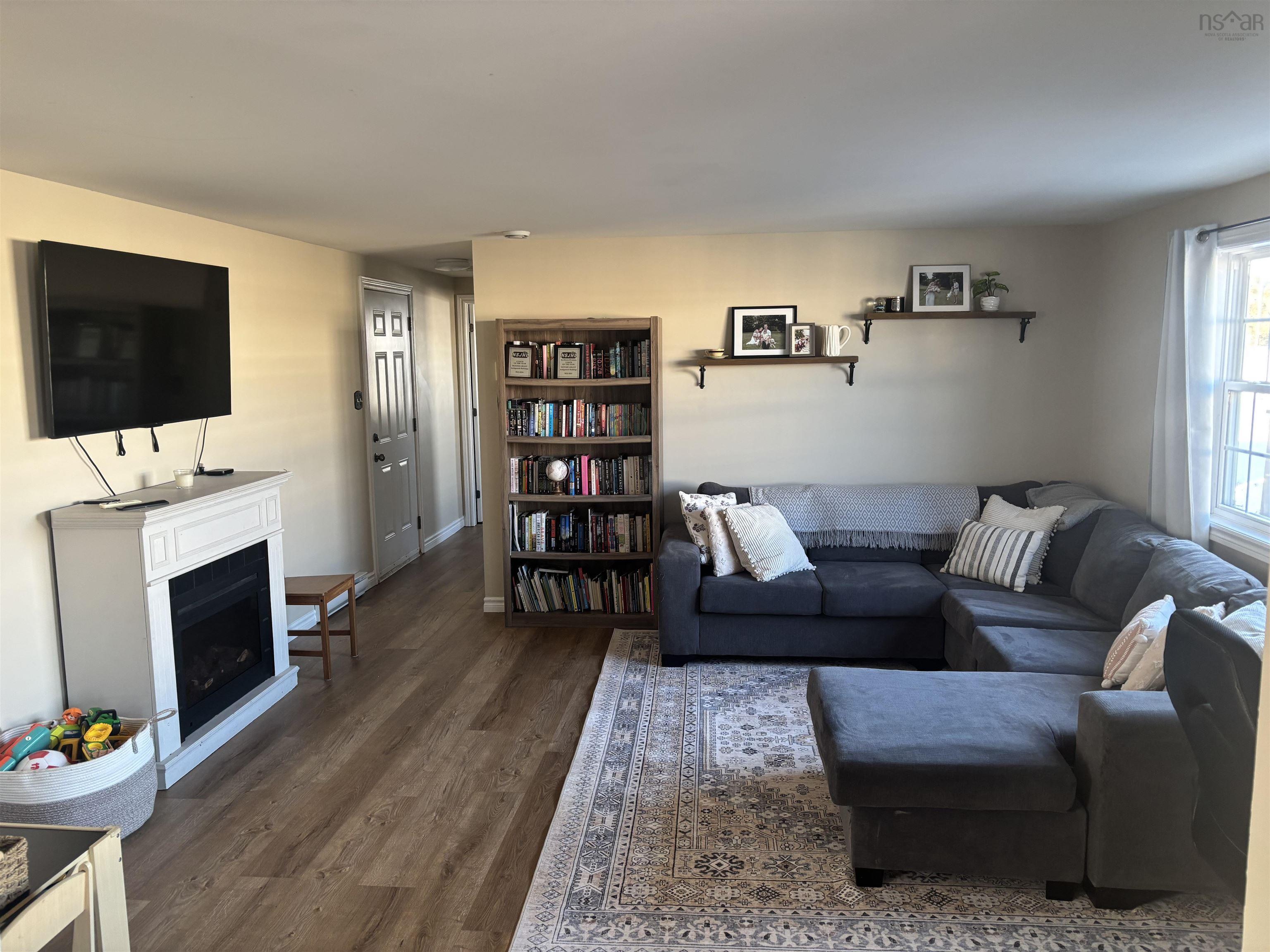 $214,900.00: 10 South Hill Drive, Antigonish