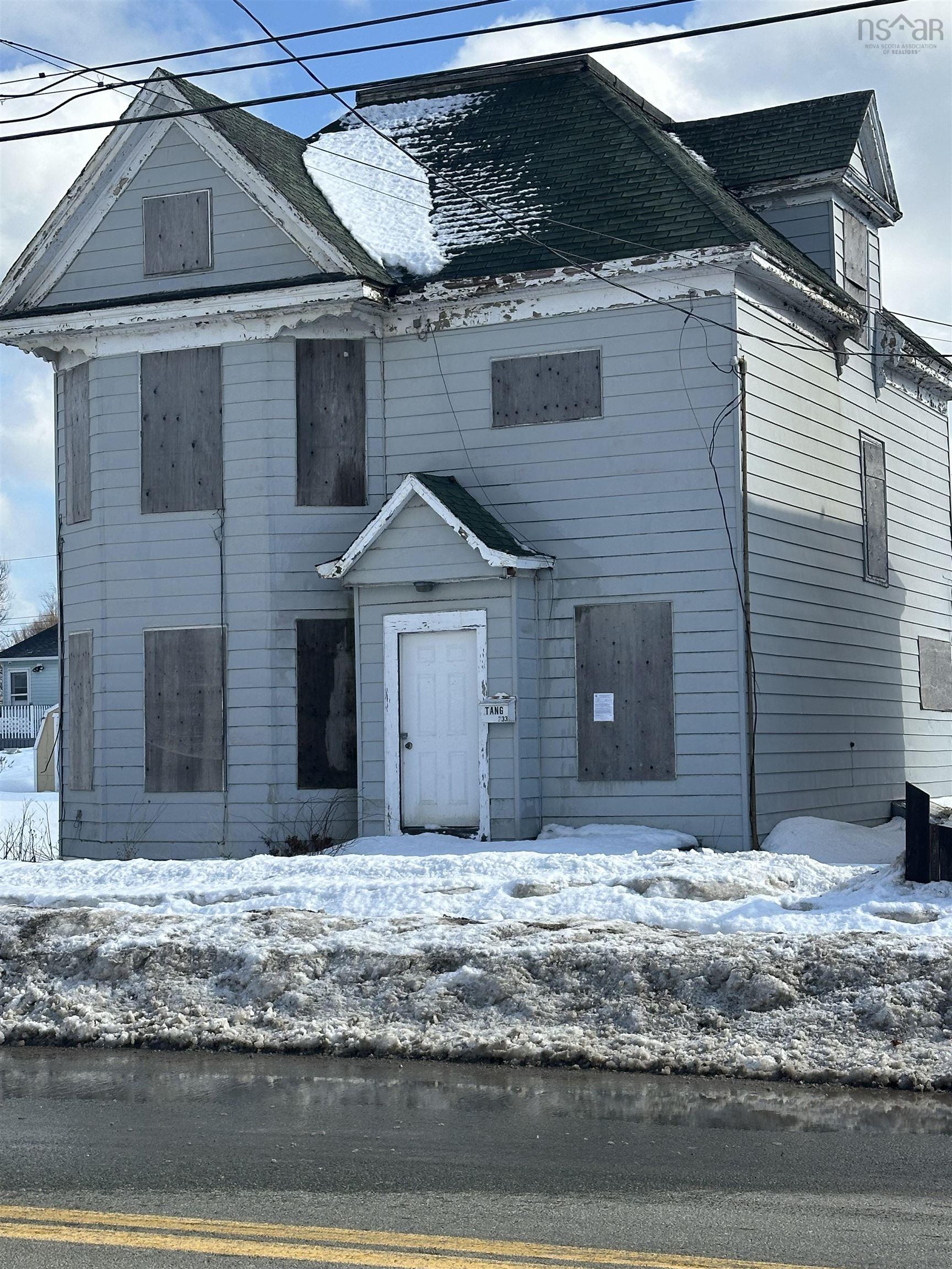 $39,900.00: 233 King Edward Street, Glace Bay