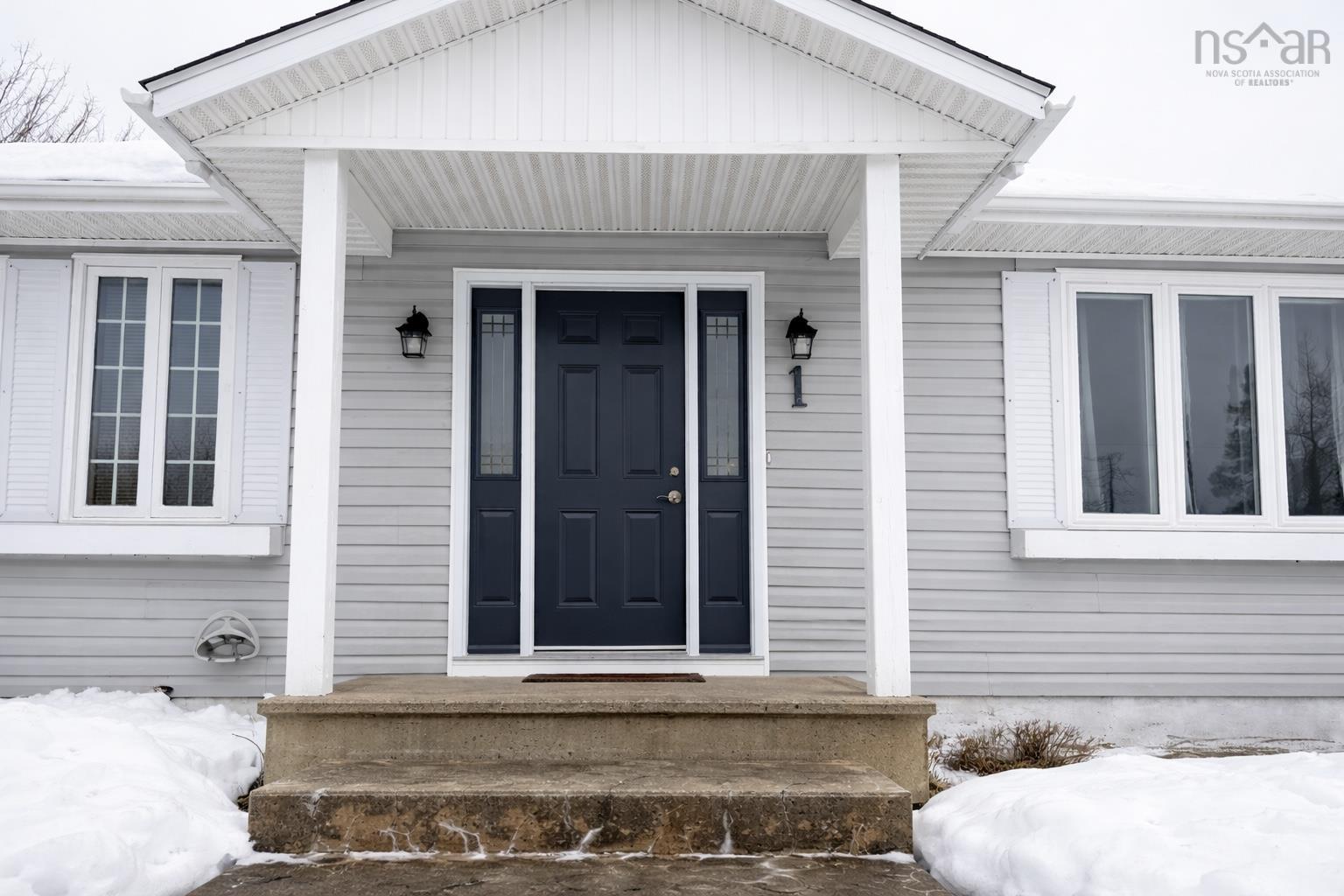 $449,900.00: 1 Oakridge Drive, Brookside