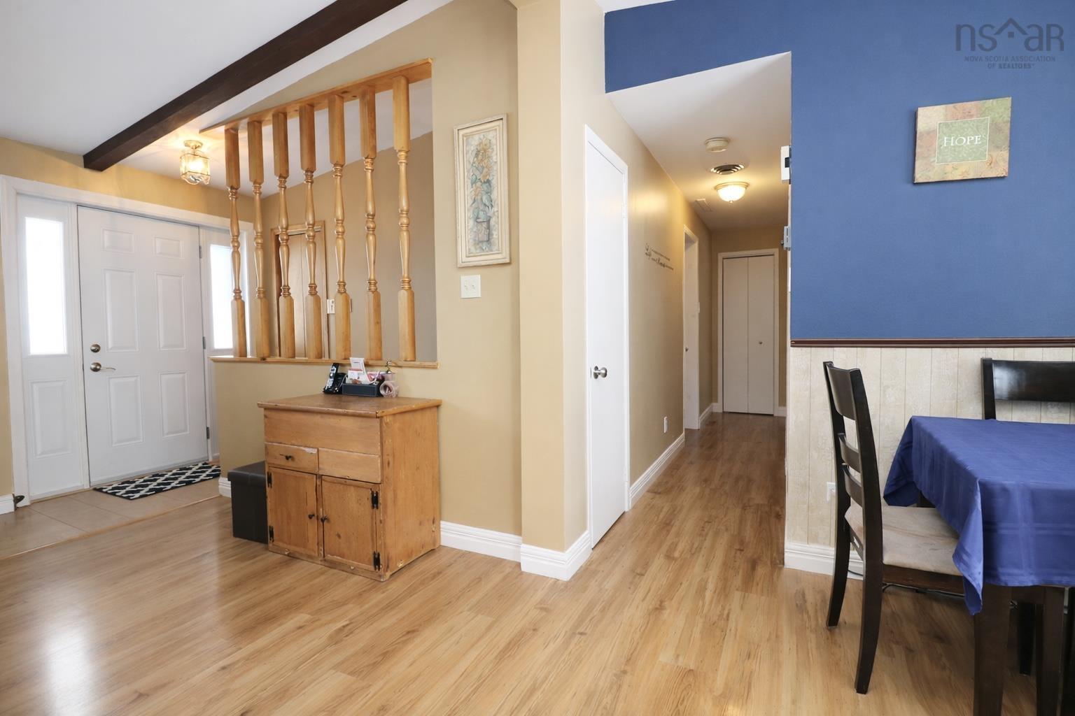 $449,900.00: 1 Oakridge Drive, Brookside