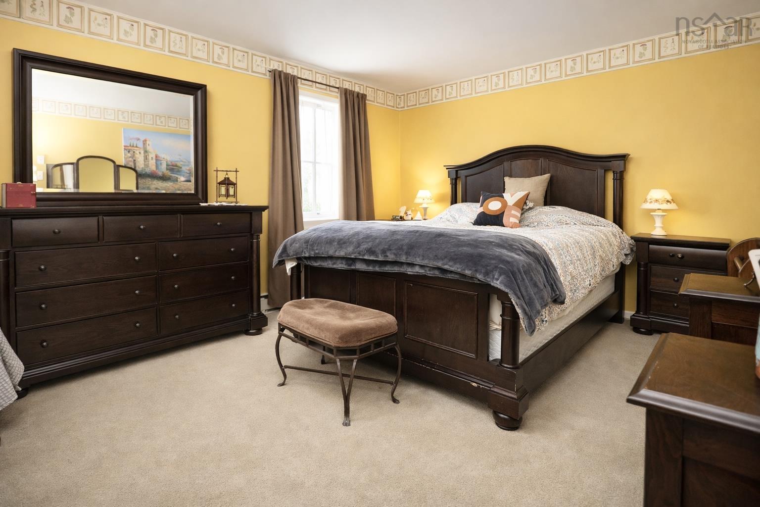 $449,900.00: 1 Oakridge Drive, Brookside