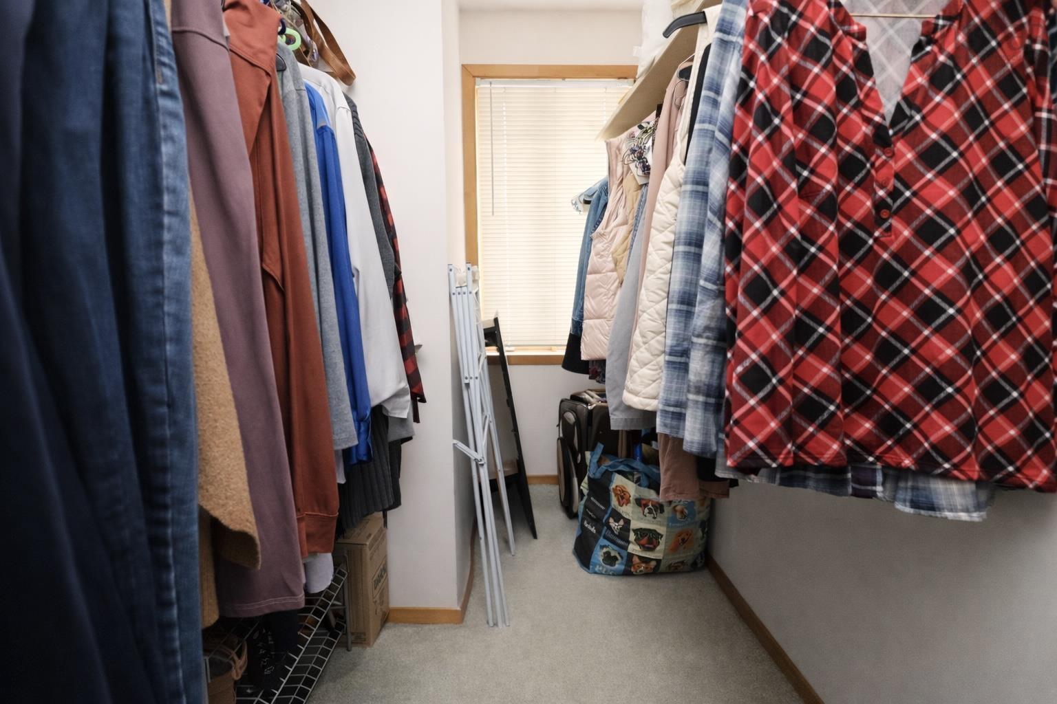 $449,900.00: 1 Oakridge Drive, Brookside