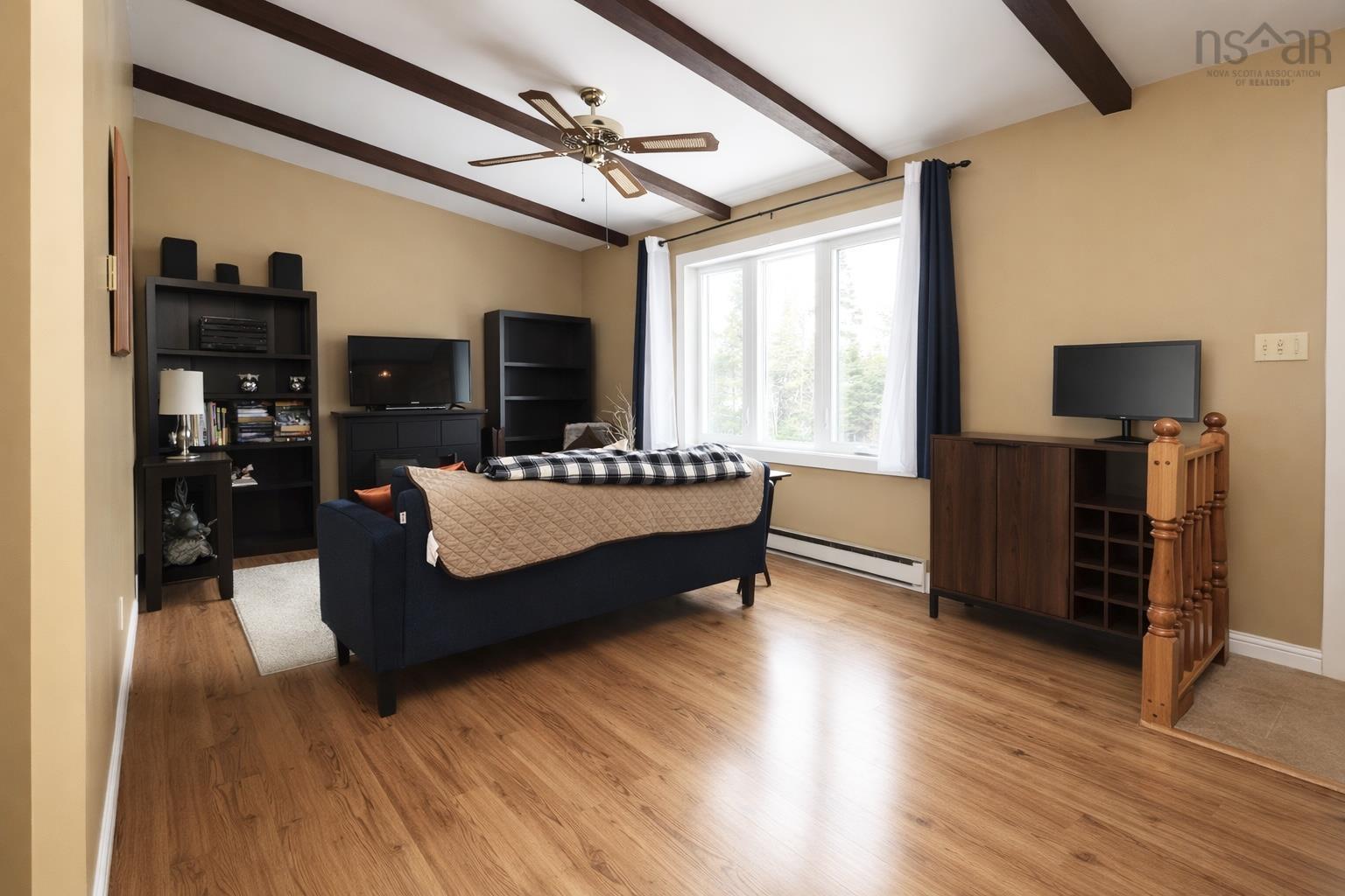 $449,900.00: 1 Oakridge Drive, Brookside