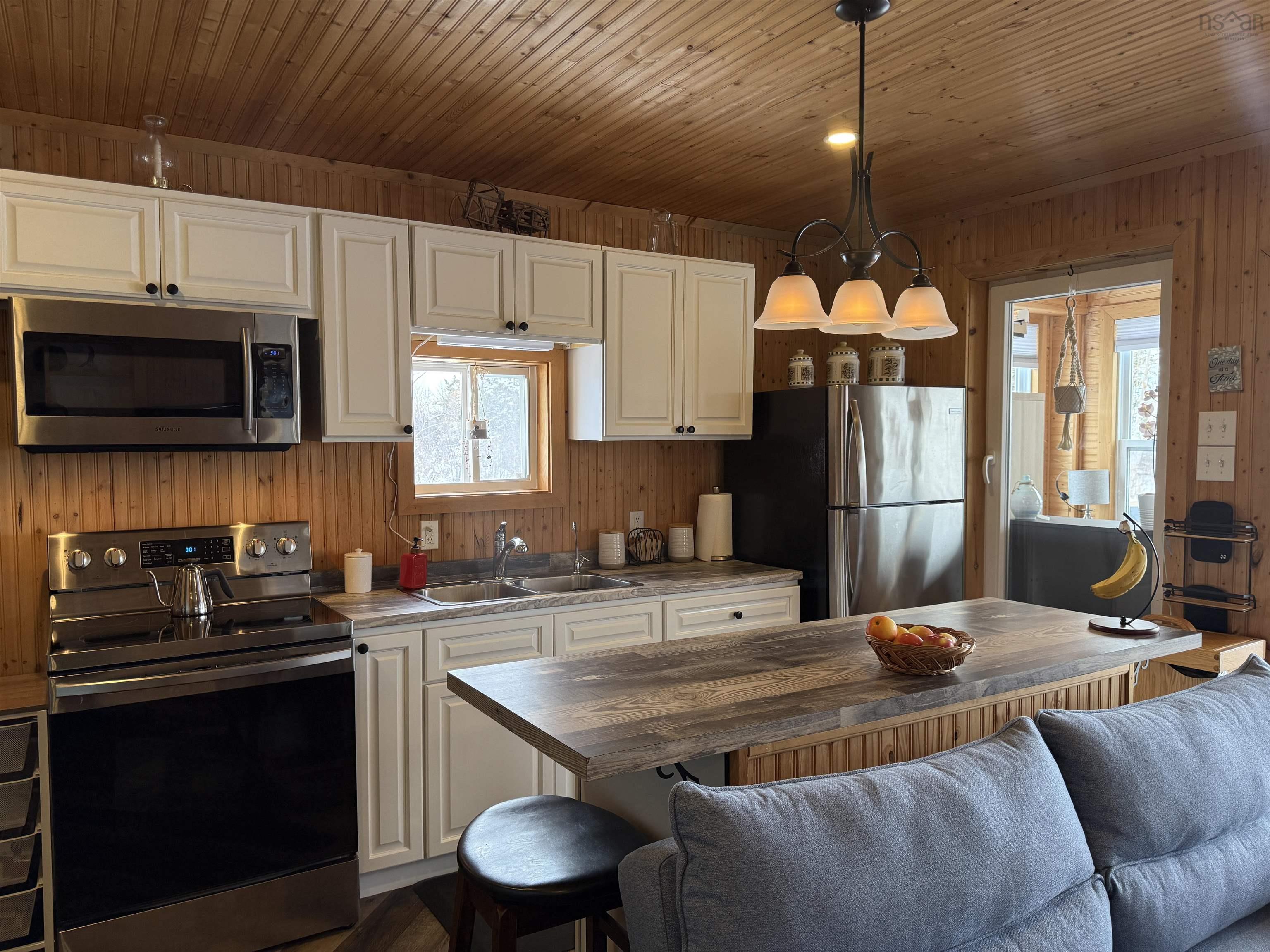 $349,900.00: 24 Pirates Cove Way, Melville