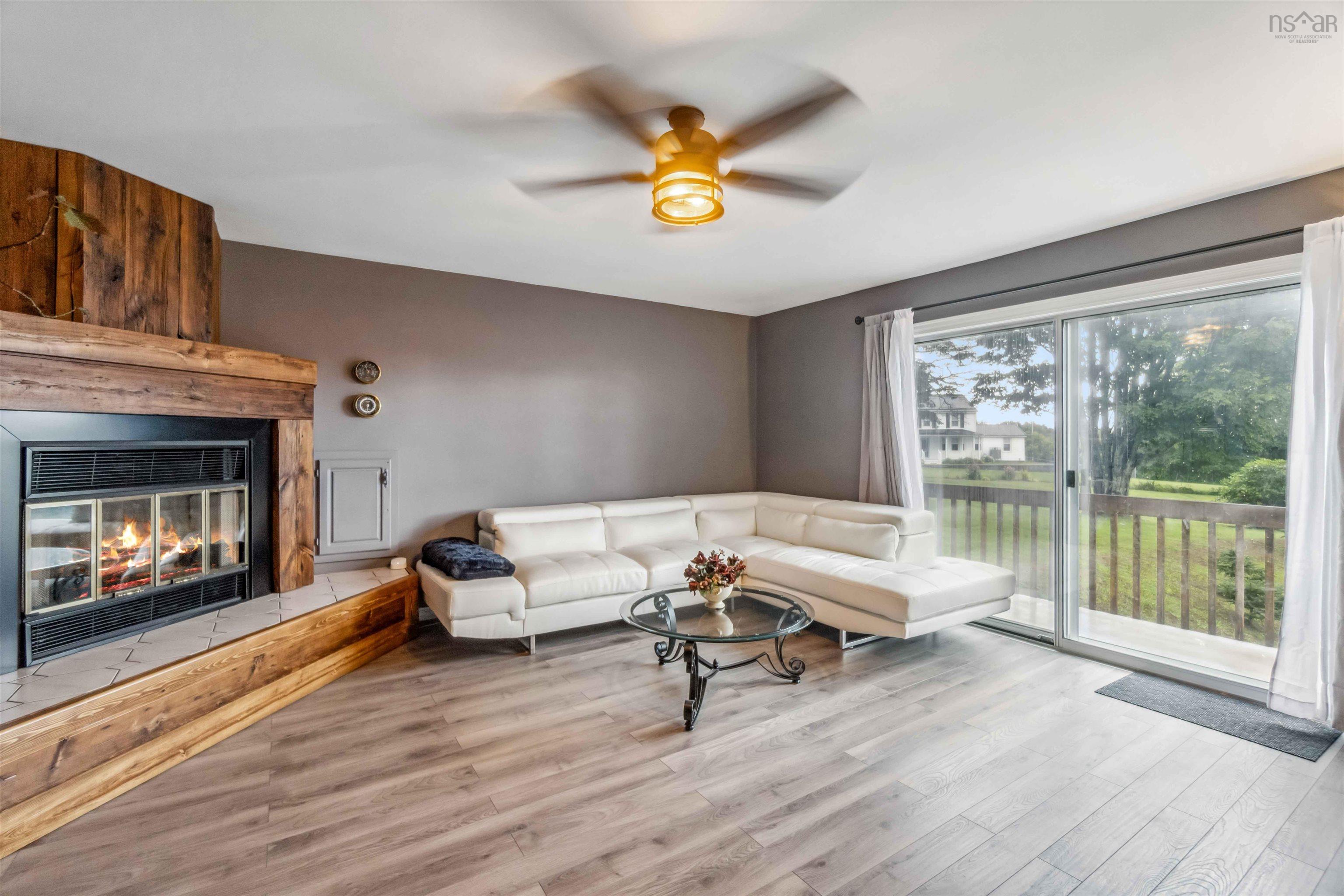 $725,000.00: 263 Lighthouse Road, Bay View