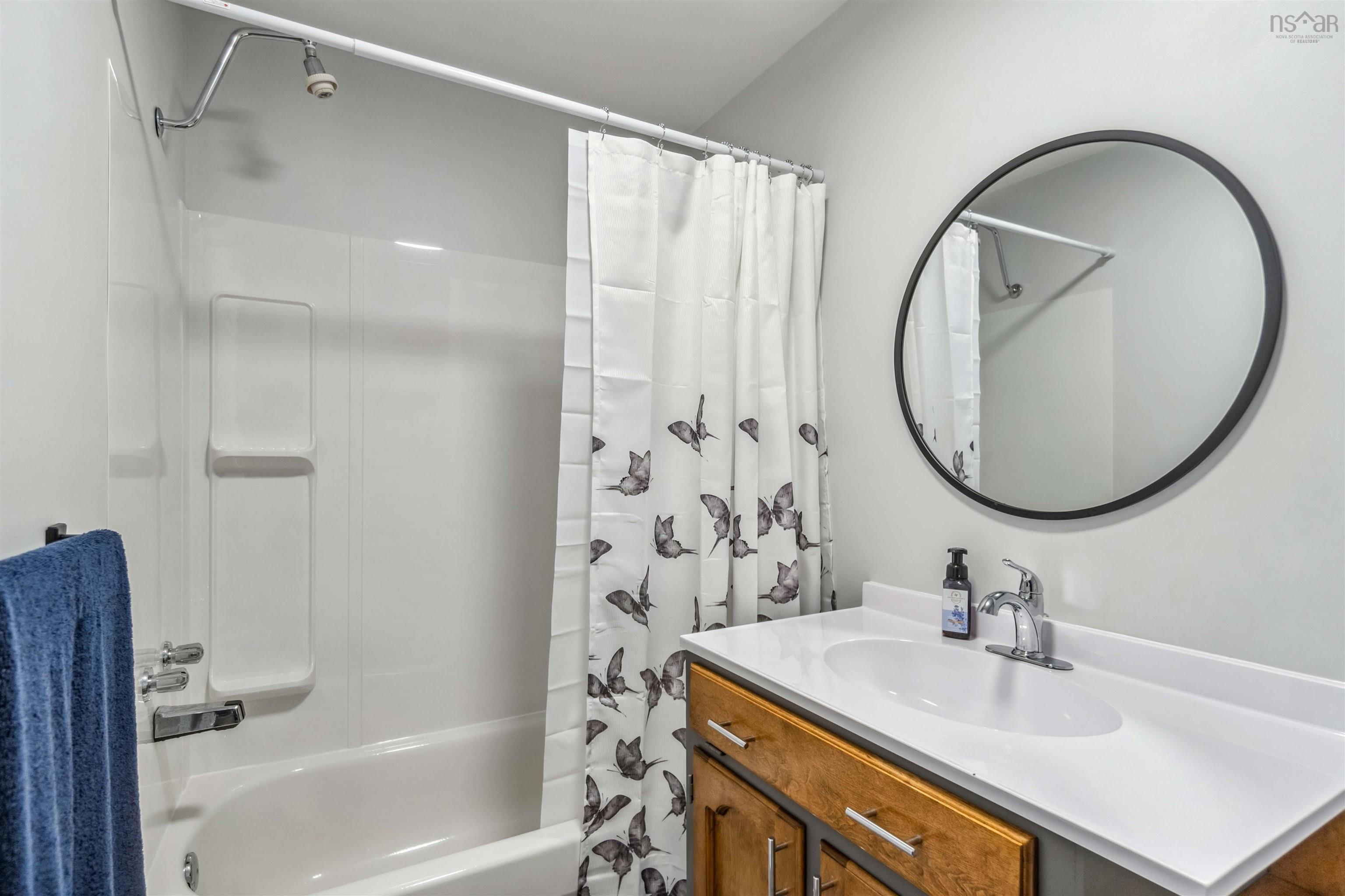 $725,000.00: 263 Lighthouse Road, Bay View