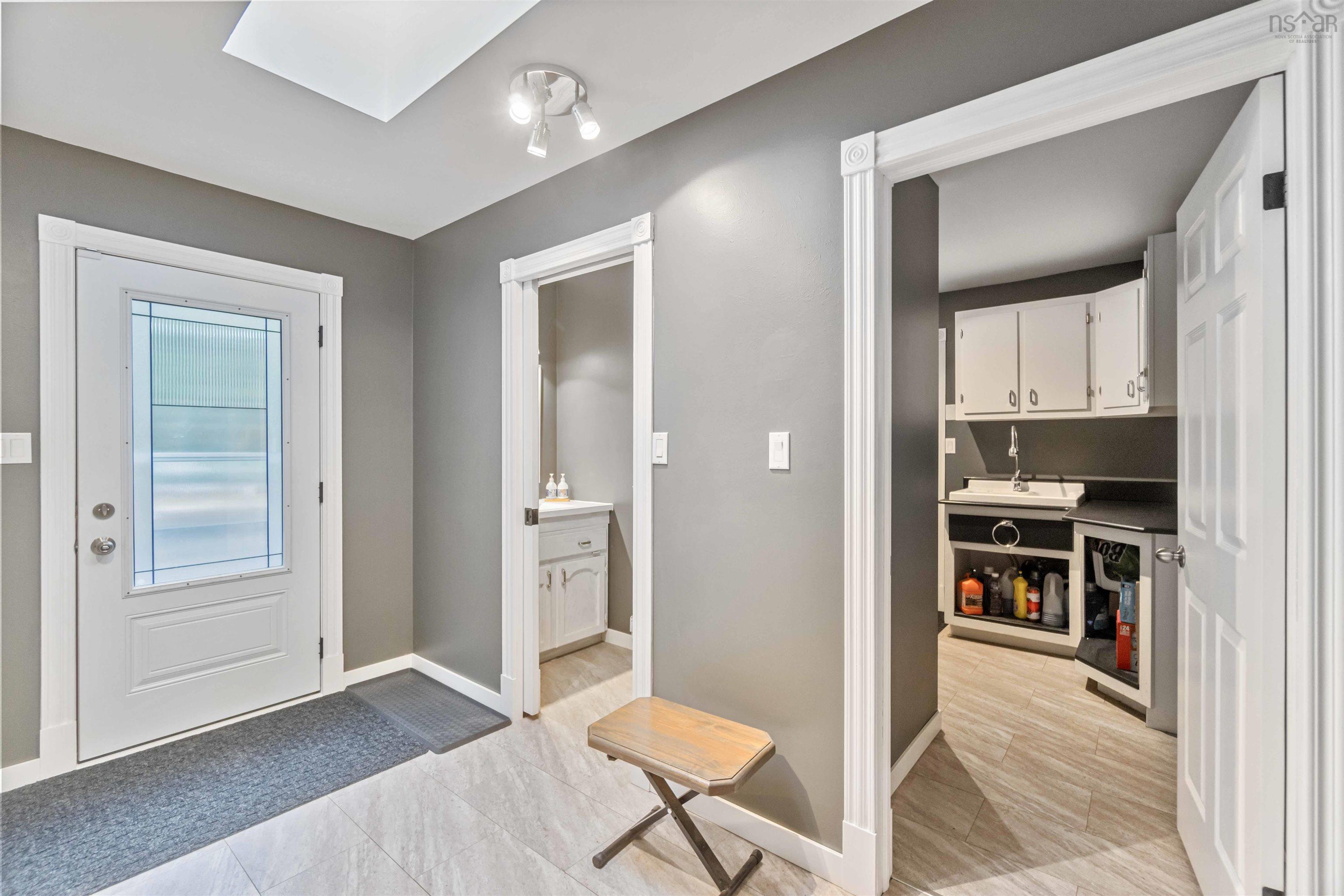 $725,000.00: 263 Lighthouse Road, Bay View