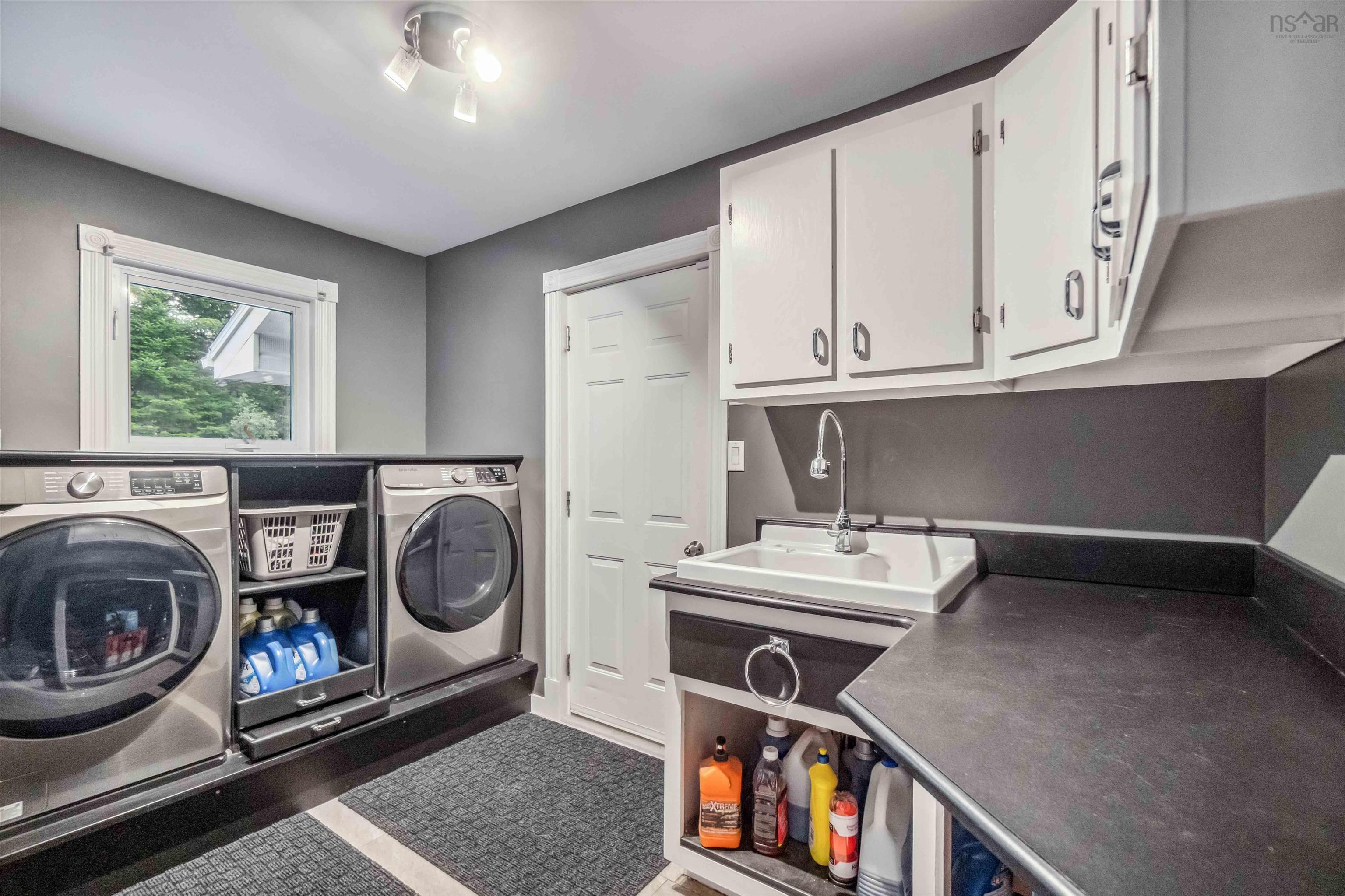 $725,000.00: 263 Lighthouse Road, Bay View