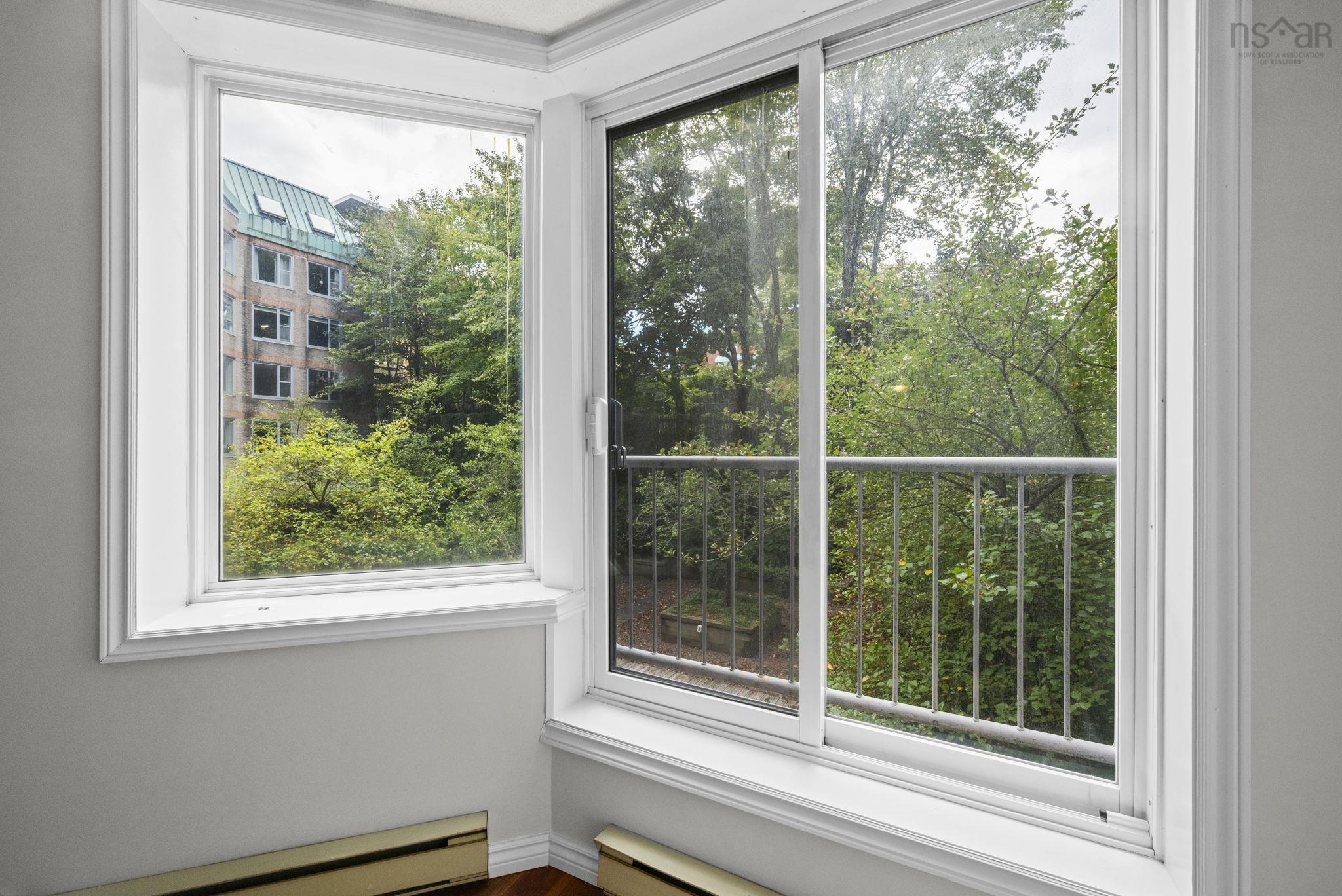 $339,900.00: 208 1326 LOWER WATER Street, Halifax