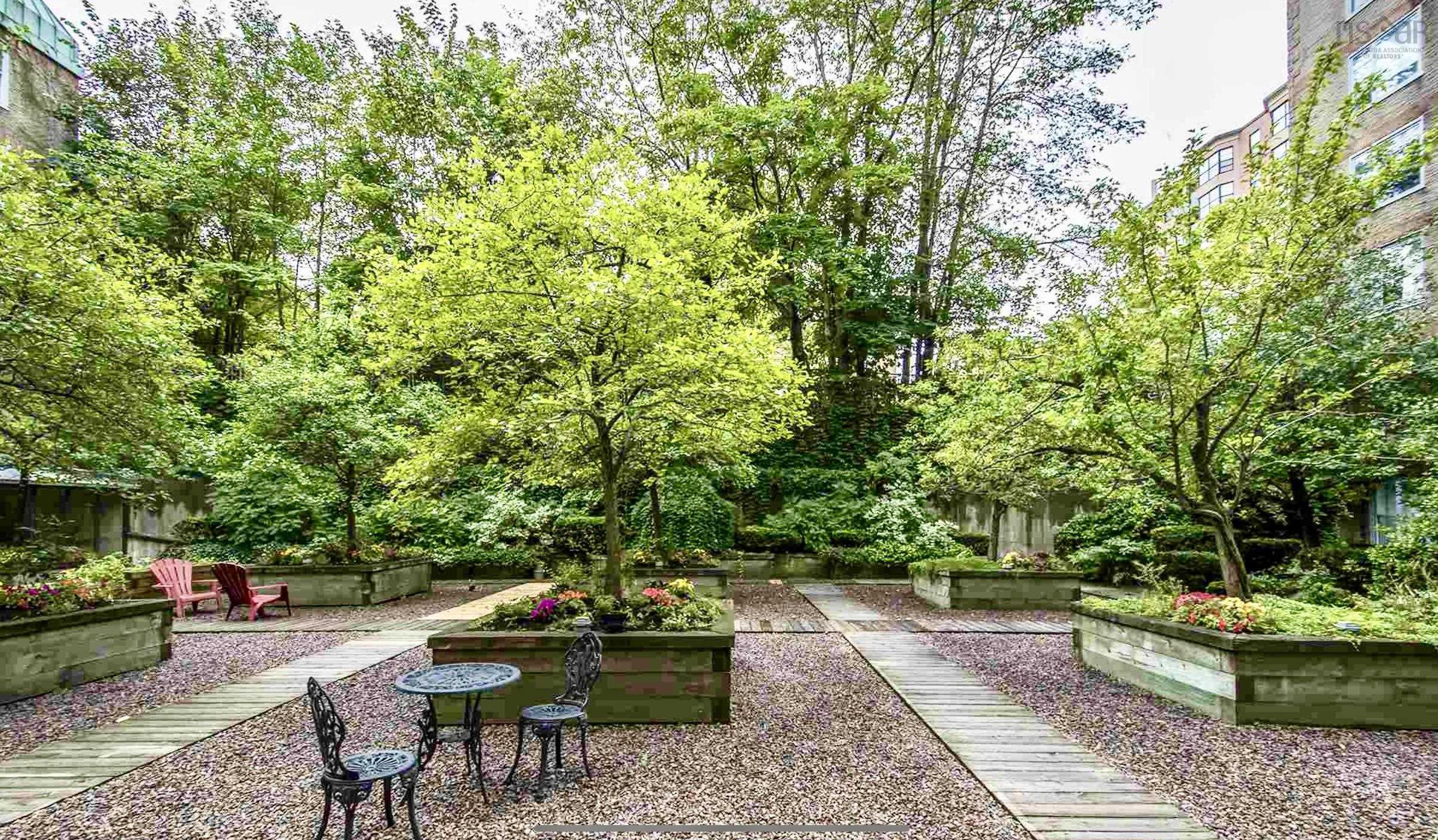 $339,900.00: 208 1326 LOWER WATER Street, Halifax