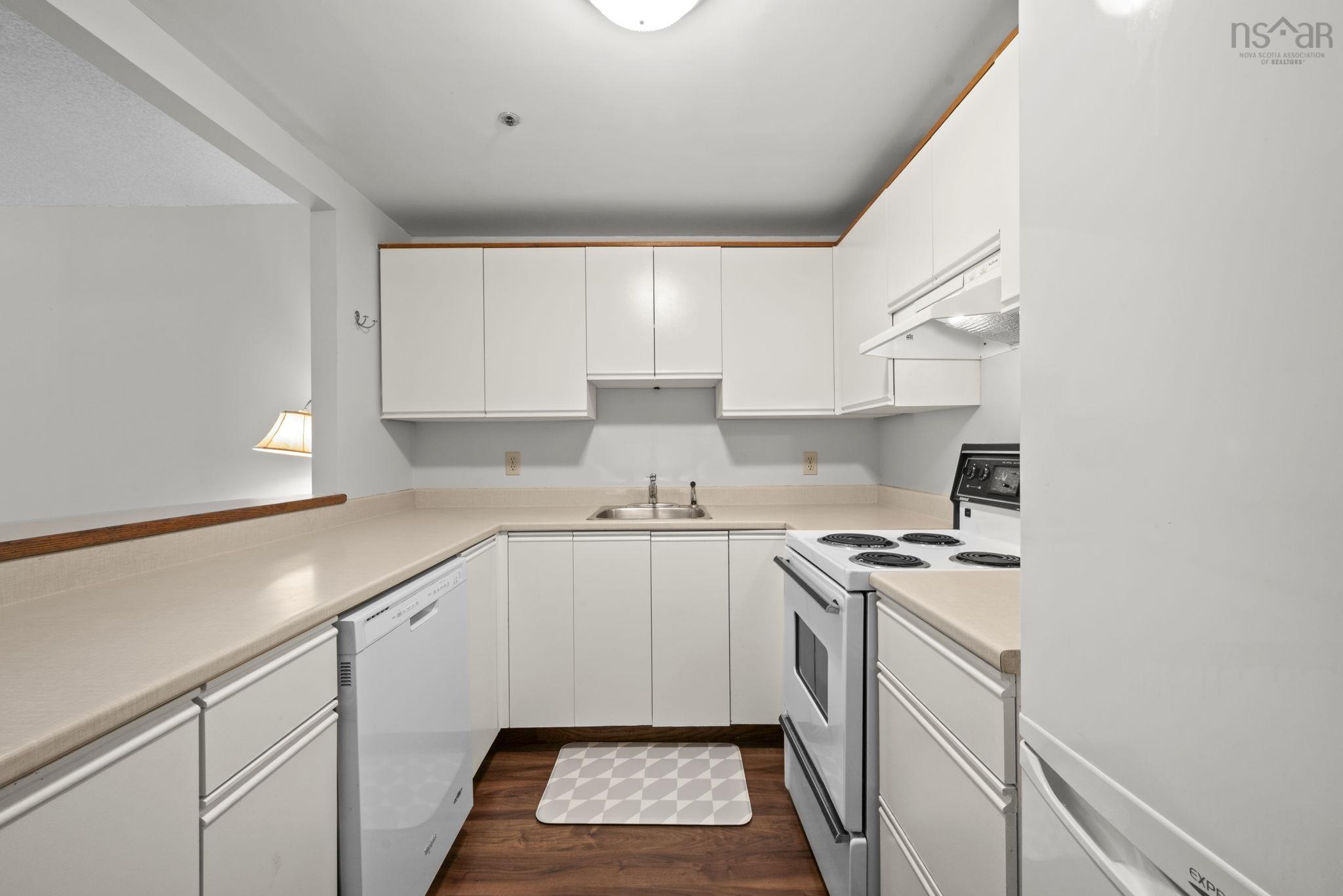 $339,900.00: 208 1326 LOWER WATER Street, Halifax