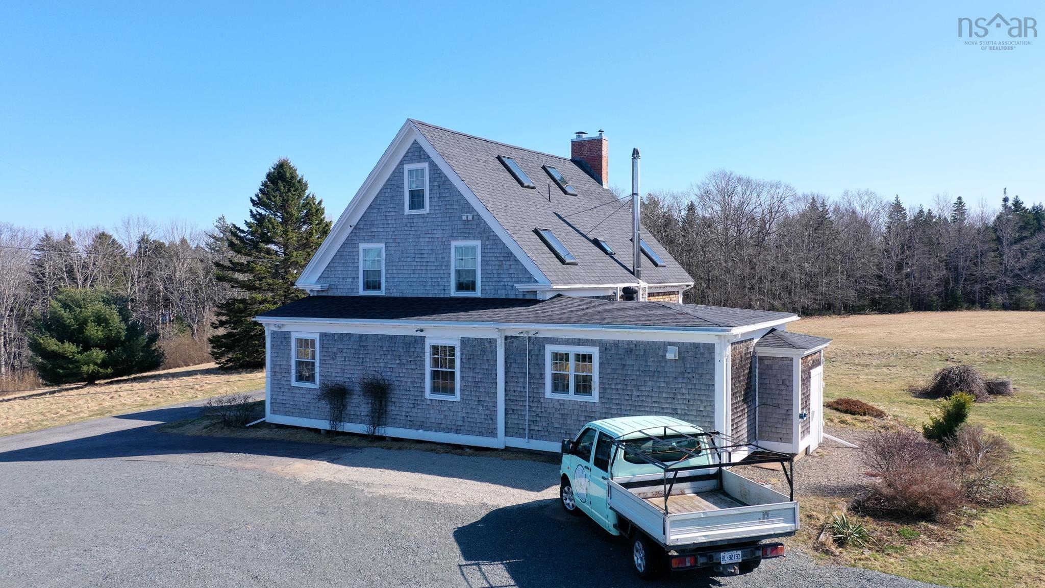 $1,074,500.00: 236 Princes Inlet Drive, Martins Brook