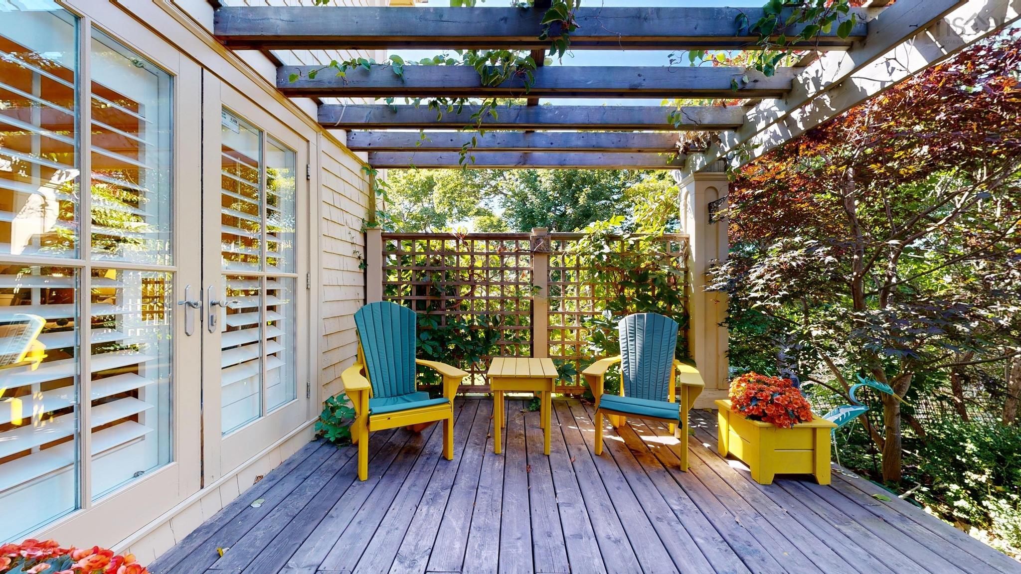 $890,000.00: 47 Kaulbach Street, Lunenburg