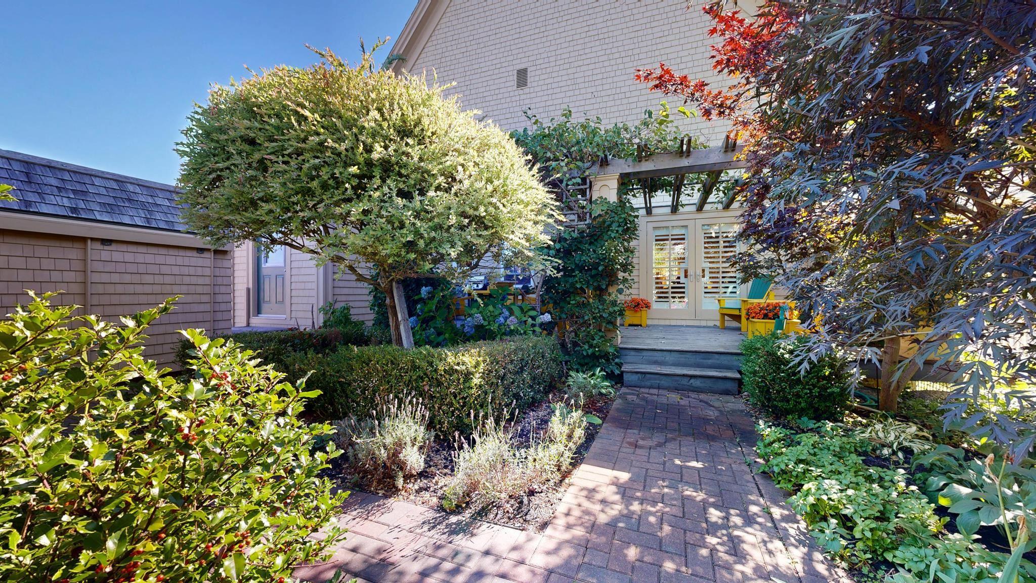 $890,000.00: 47 Kaulbach Street, Lunenburg