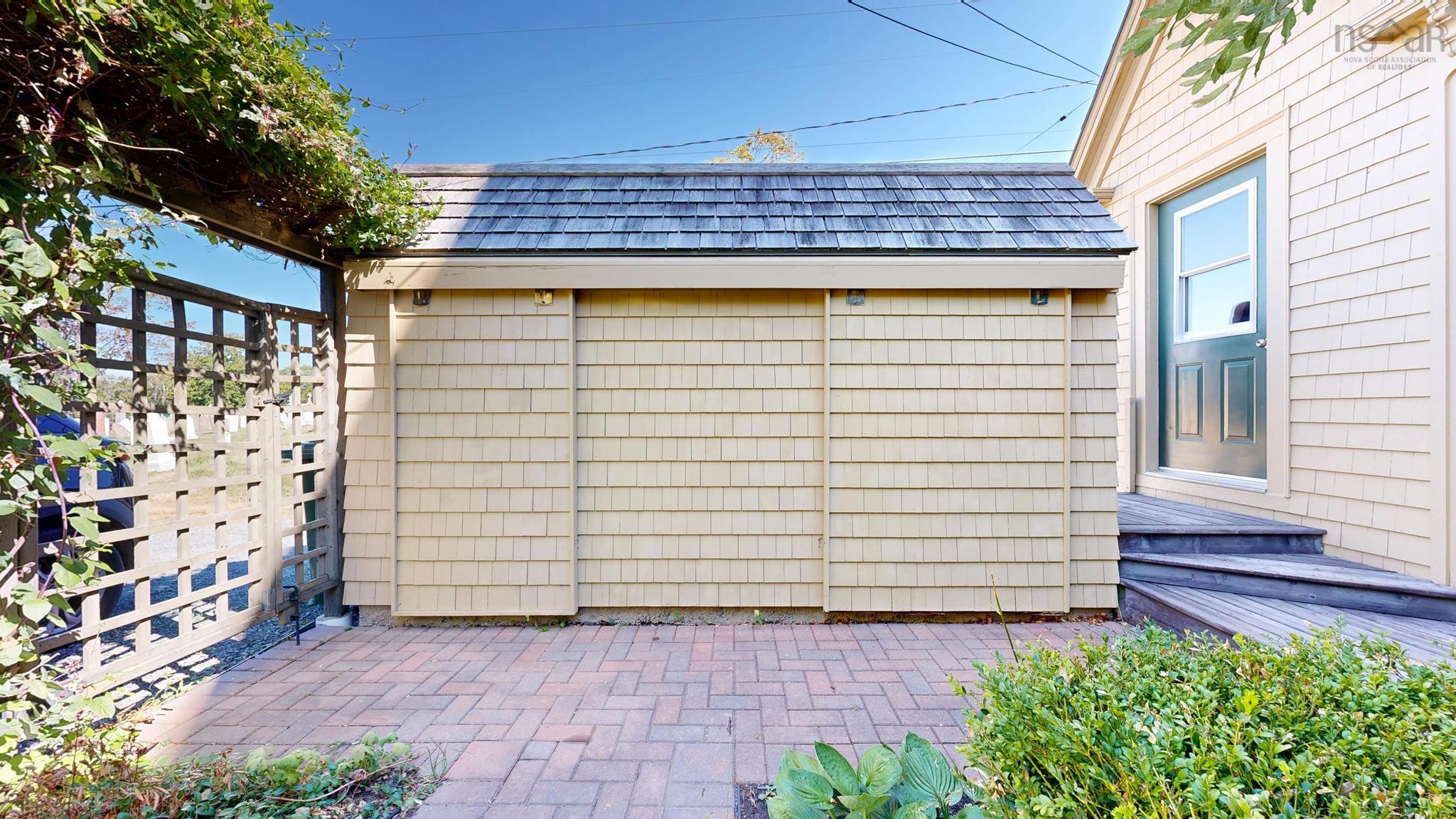 $890,000.00: 47 Kaulbach Street, Lunenburg