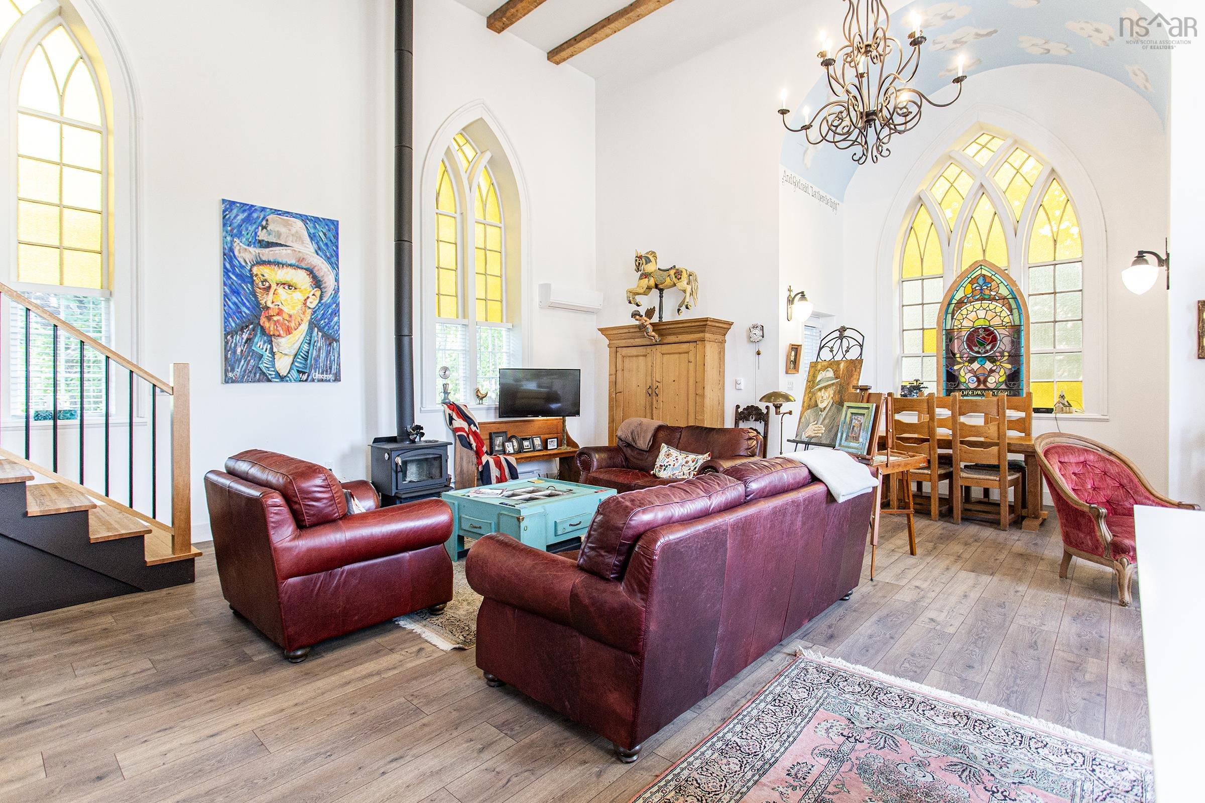 $485,000.00: 579 Main Street, Lawrencetown