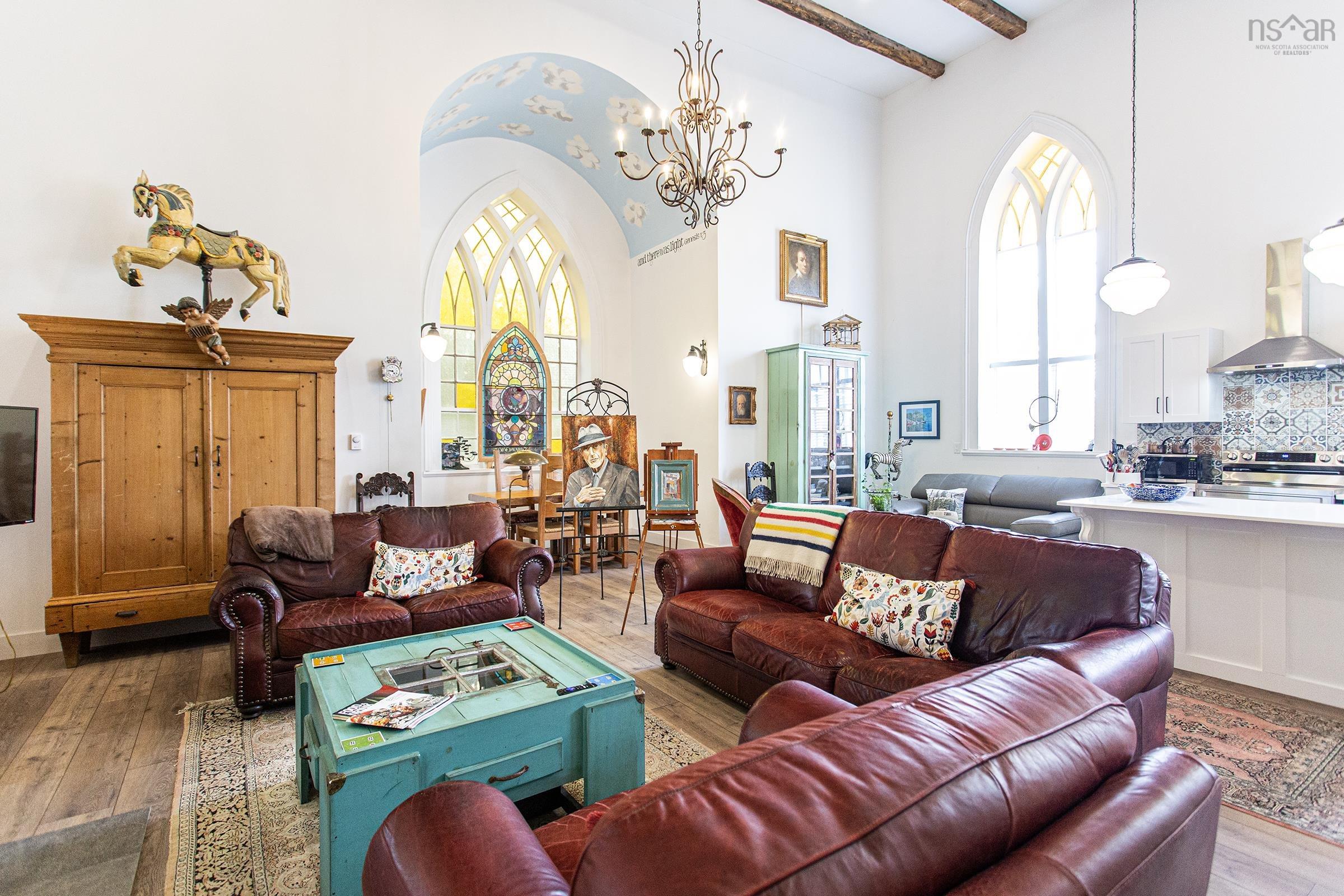 $485,000.00: 579 Main Street, Lawrencetown